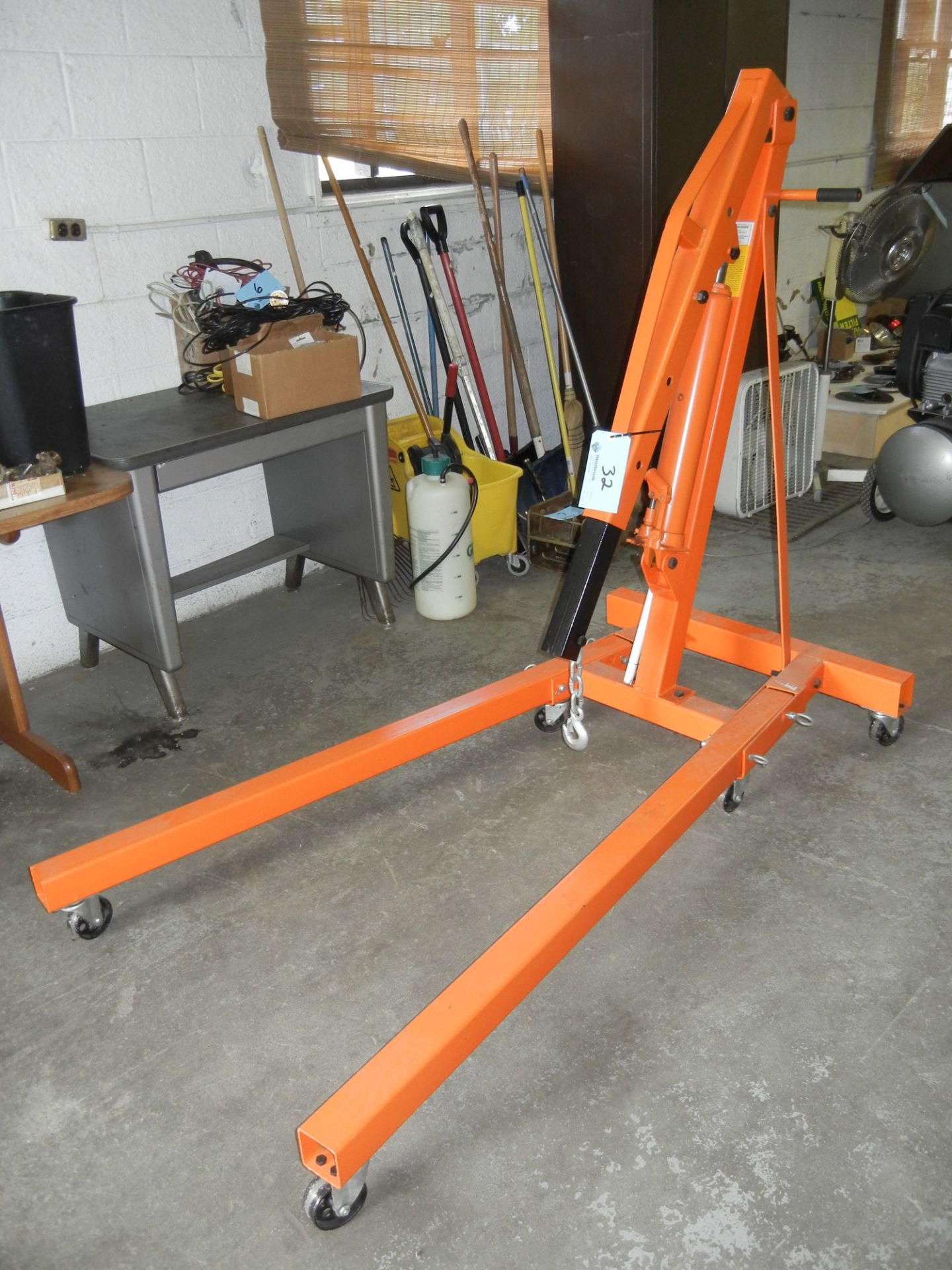 2 ton capacity hydraulic foldable shop crane