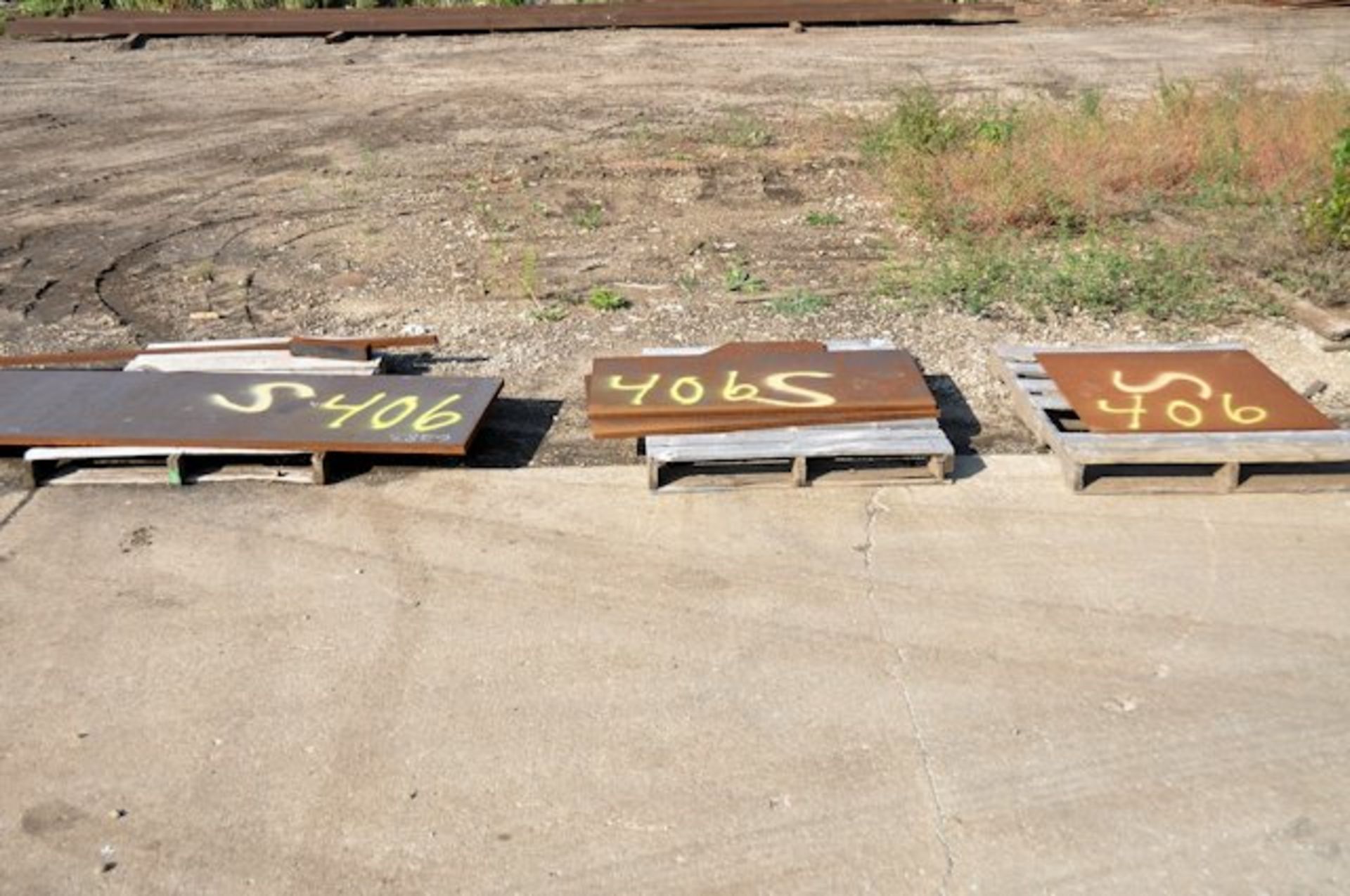 Lot-Assorted 1 1/4", 1" and 3/8" Plates on (3) Pallets; (Contains Some Cut-Outs); (North Yard Row