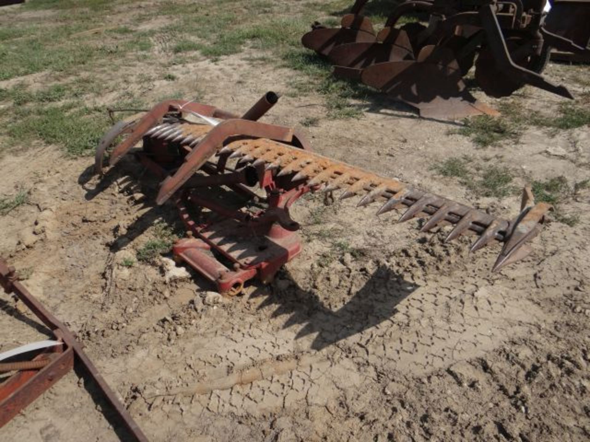 IH Fast Hitch Sickle Mower 7' - Image 2 of 2