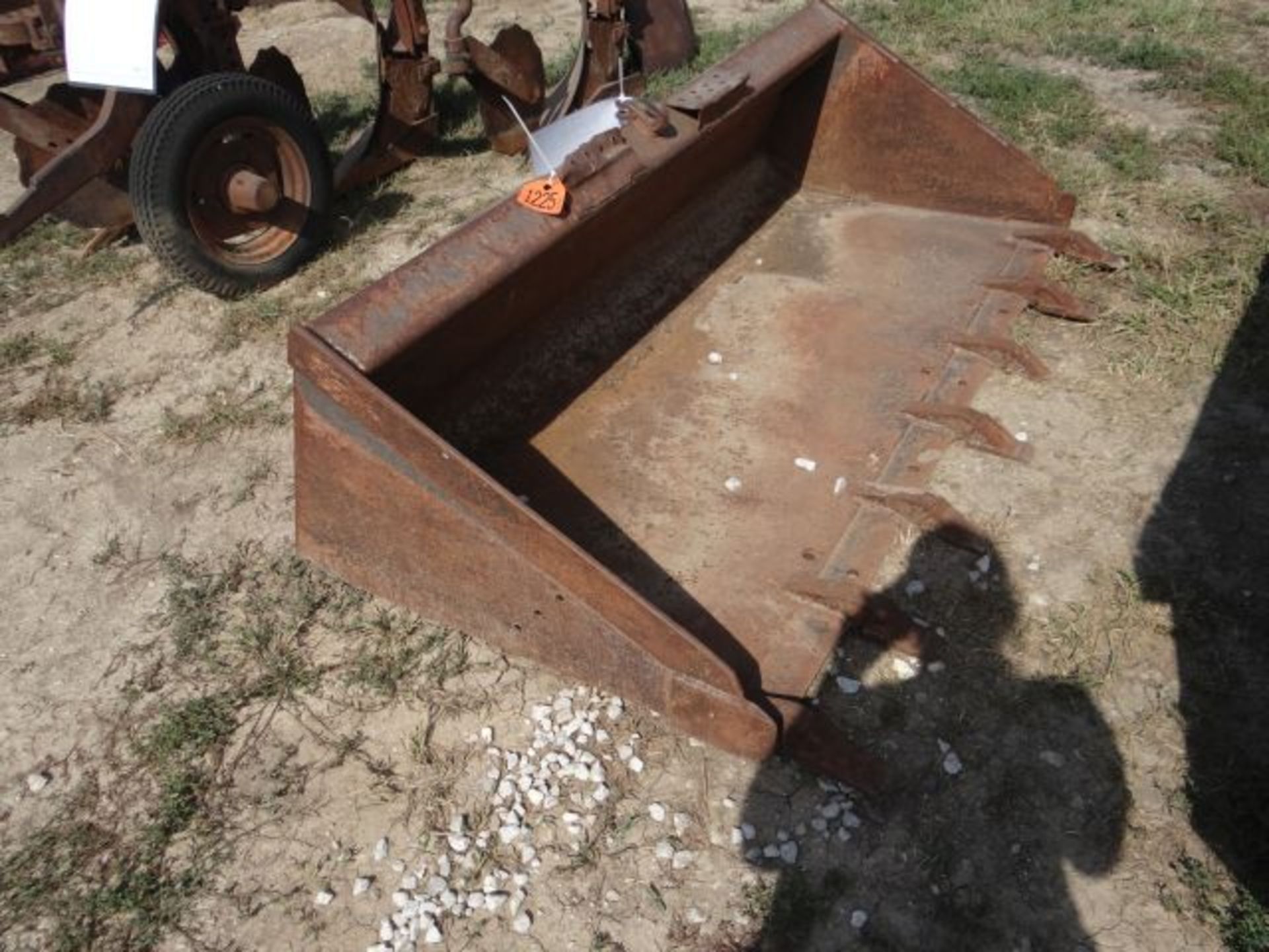 72" Tooth Bucket Skid Steer Attachment - Image 2 of 3