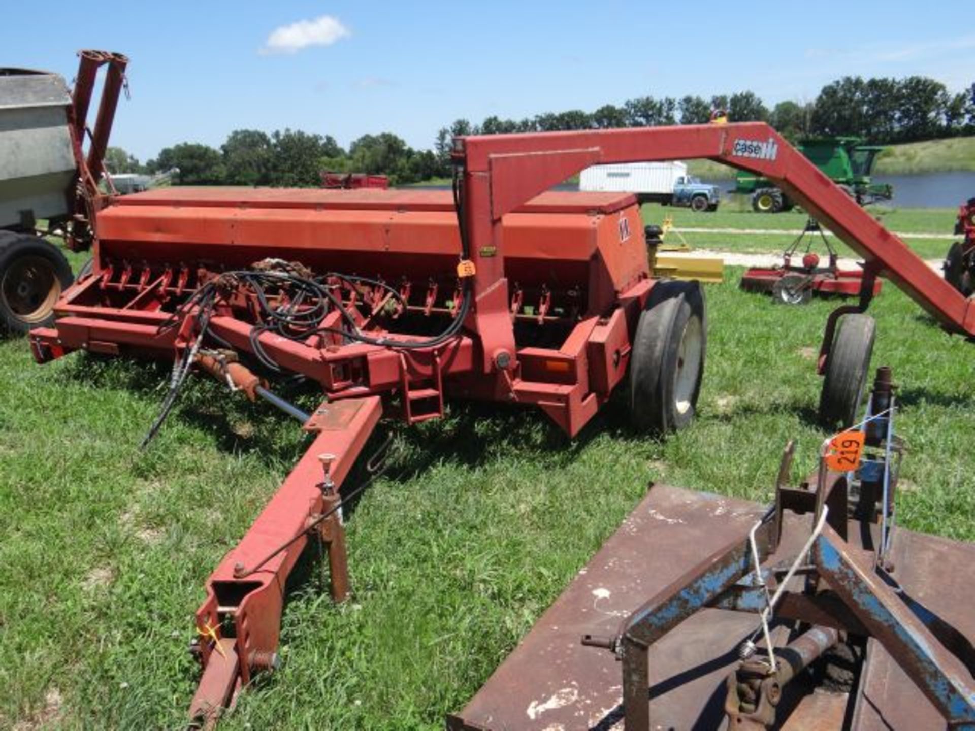 IH 5100 Drill w/Case IH Tandem Hitch