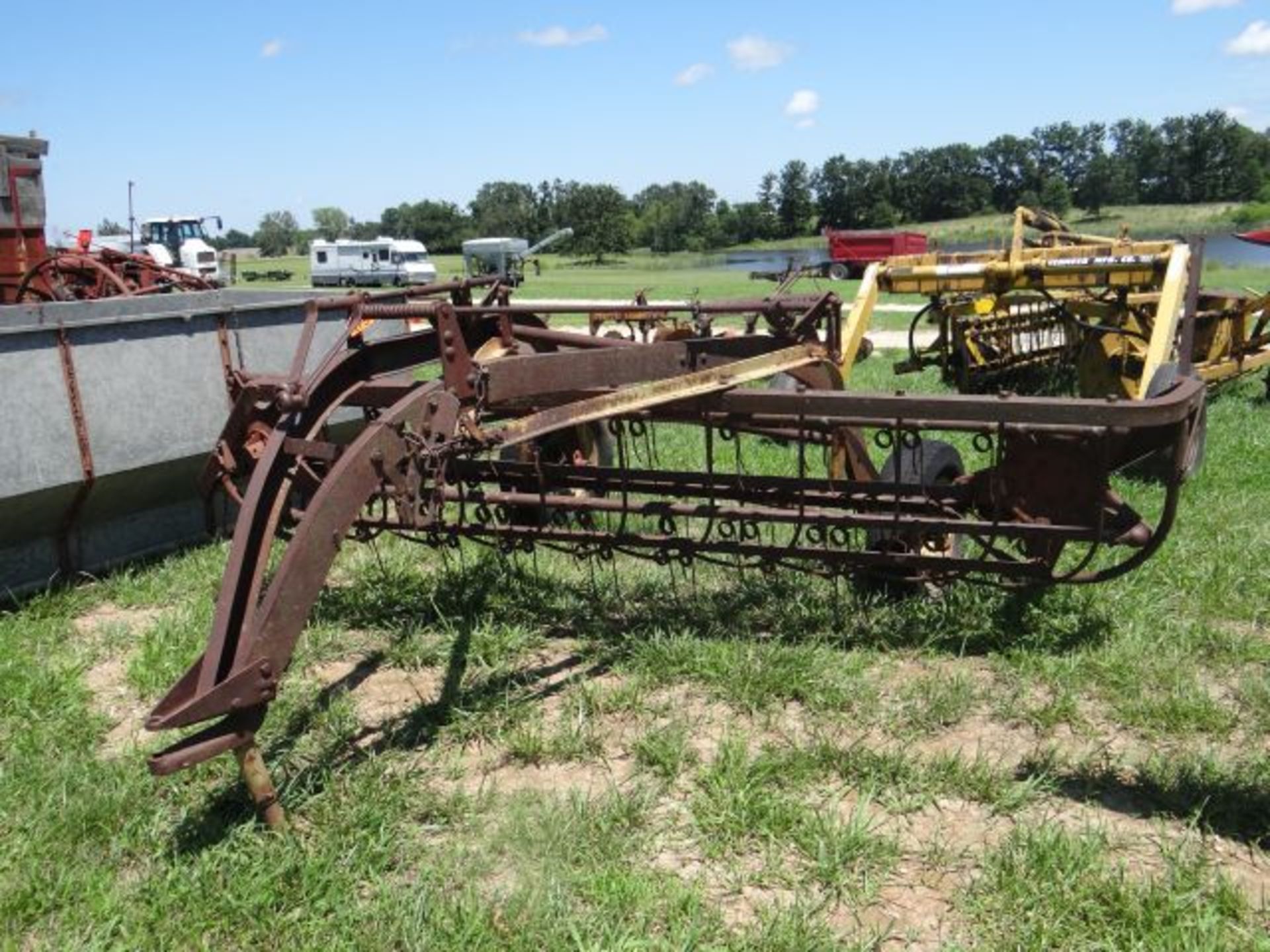 New Holland Rake - Image 2 of 3