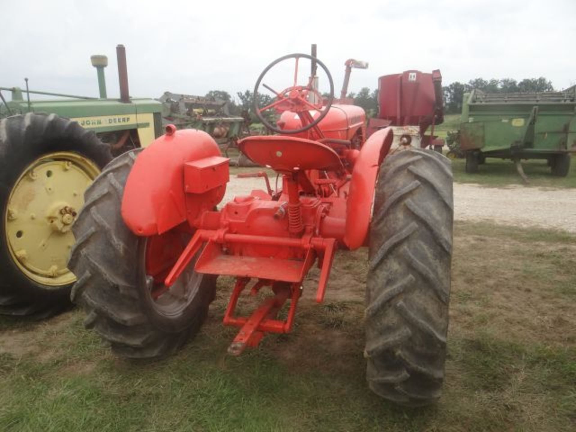 AC WD Tractor Newer Paint, Good Clutch, Good Tires - Image 3 of 3