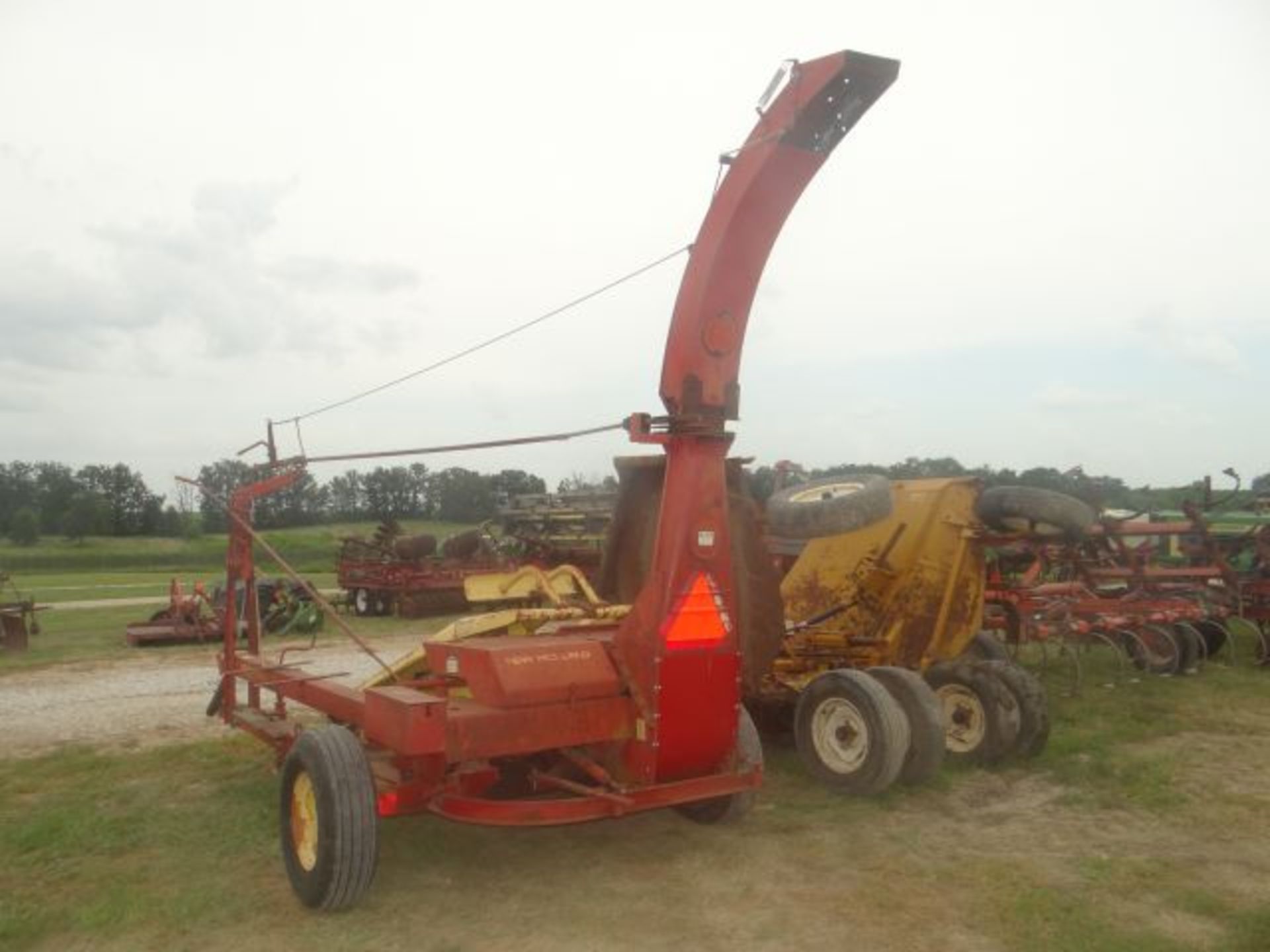 NH Super 717 Chopper 2 Row 30" Corn Head, New Hold Down Spring and Manual in the Shed - Image 3 of 3