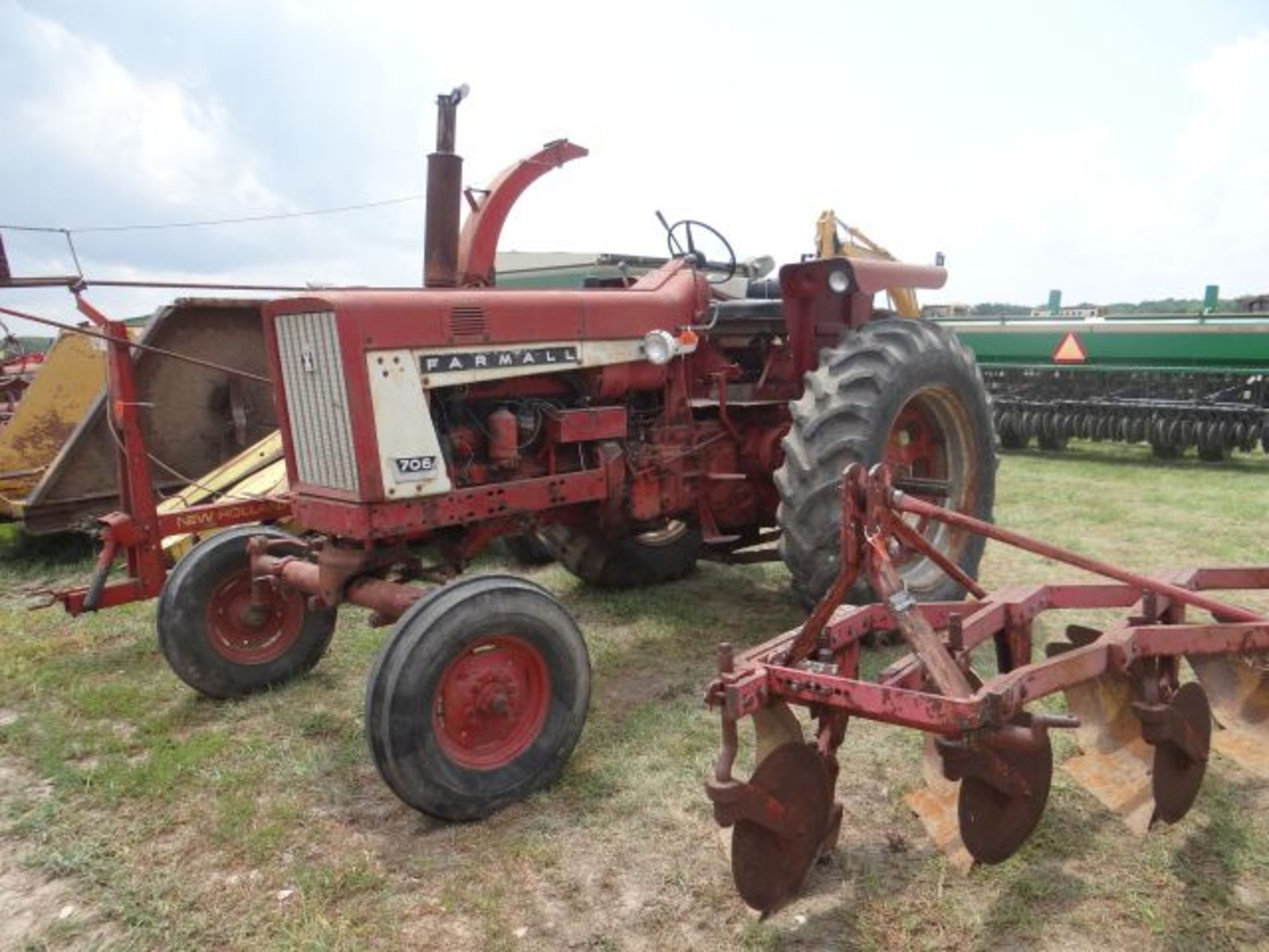 IH 706 Tractor WF, 2pt Hitch, Gas, Good Condition