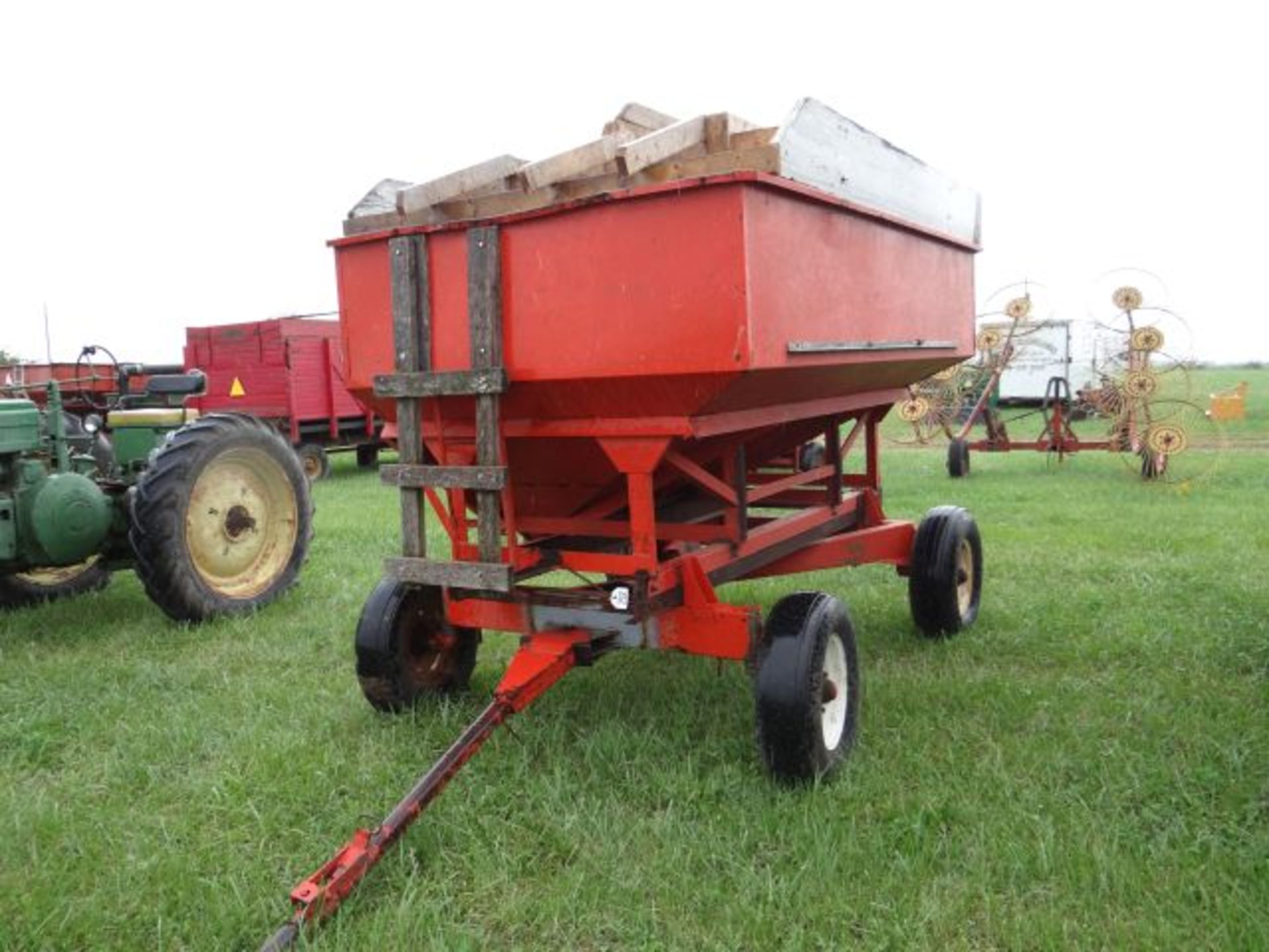 Orange Gravity Wagon on 6 Hole Gear