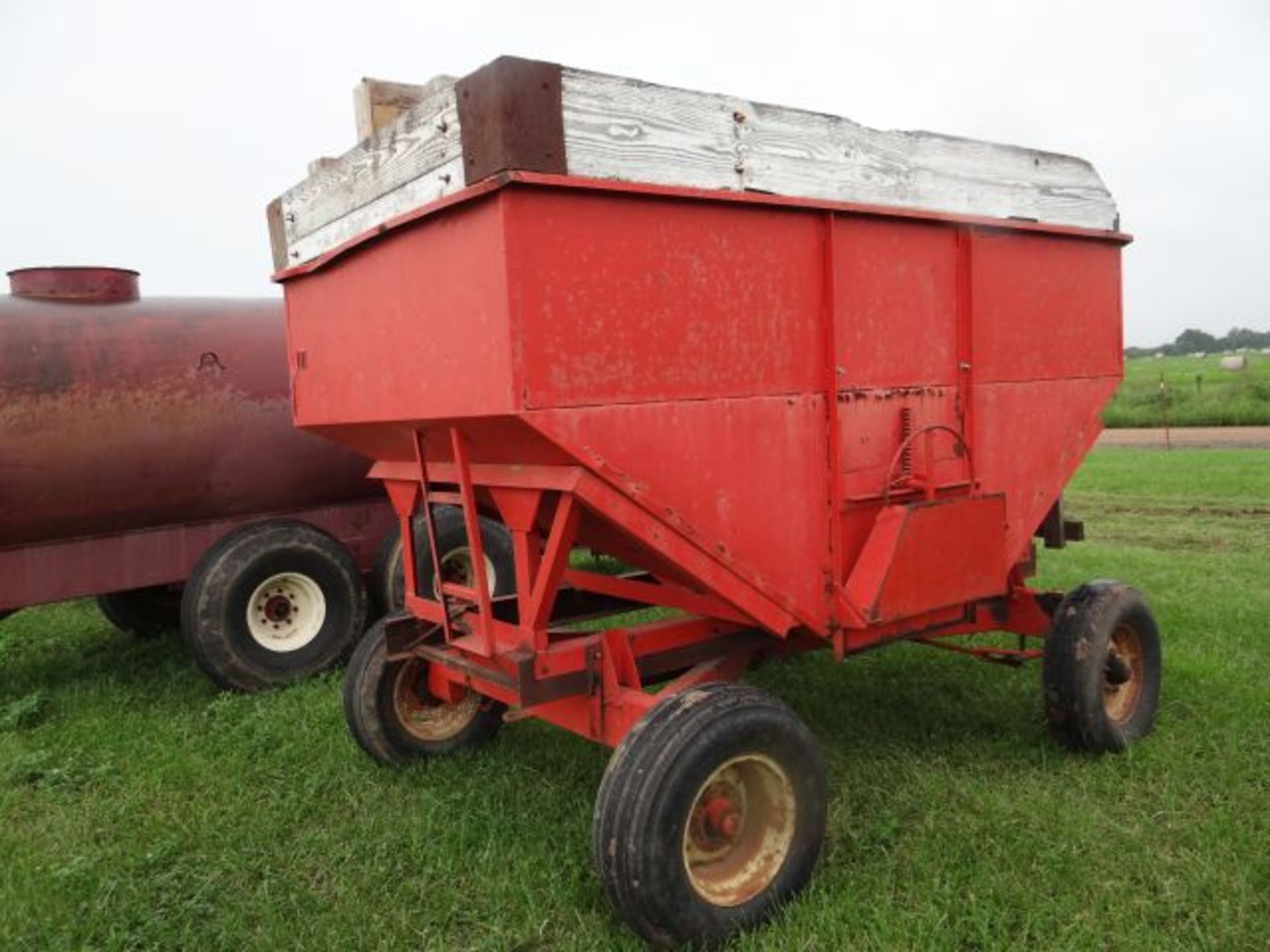 Orange Gravity Wagon on 6 Hole Gear - Image 3 of 3