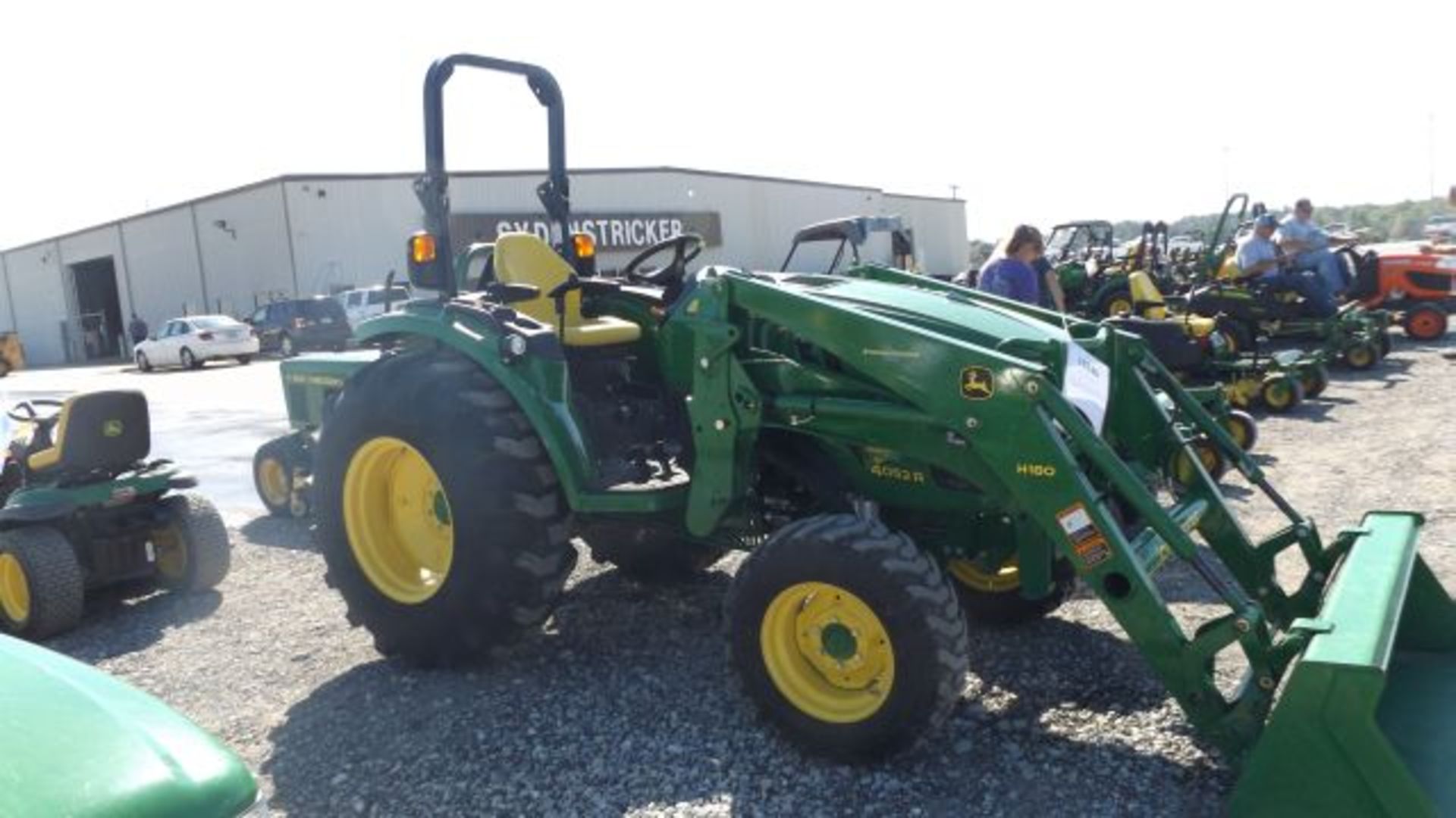 2015 JD 4052R Compact Tractor #112100, 35 hrs, MFWD, 52hp Yanmar, Turbo Diesel, 3 spd, Hydro, OS,