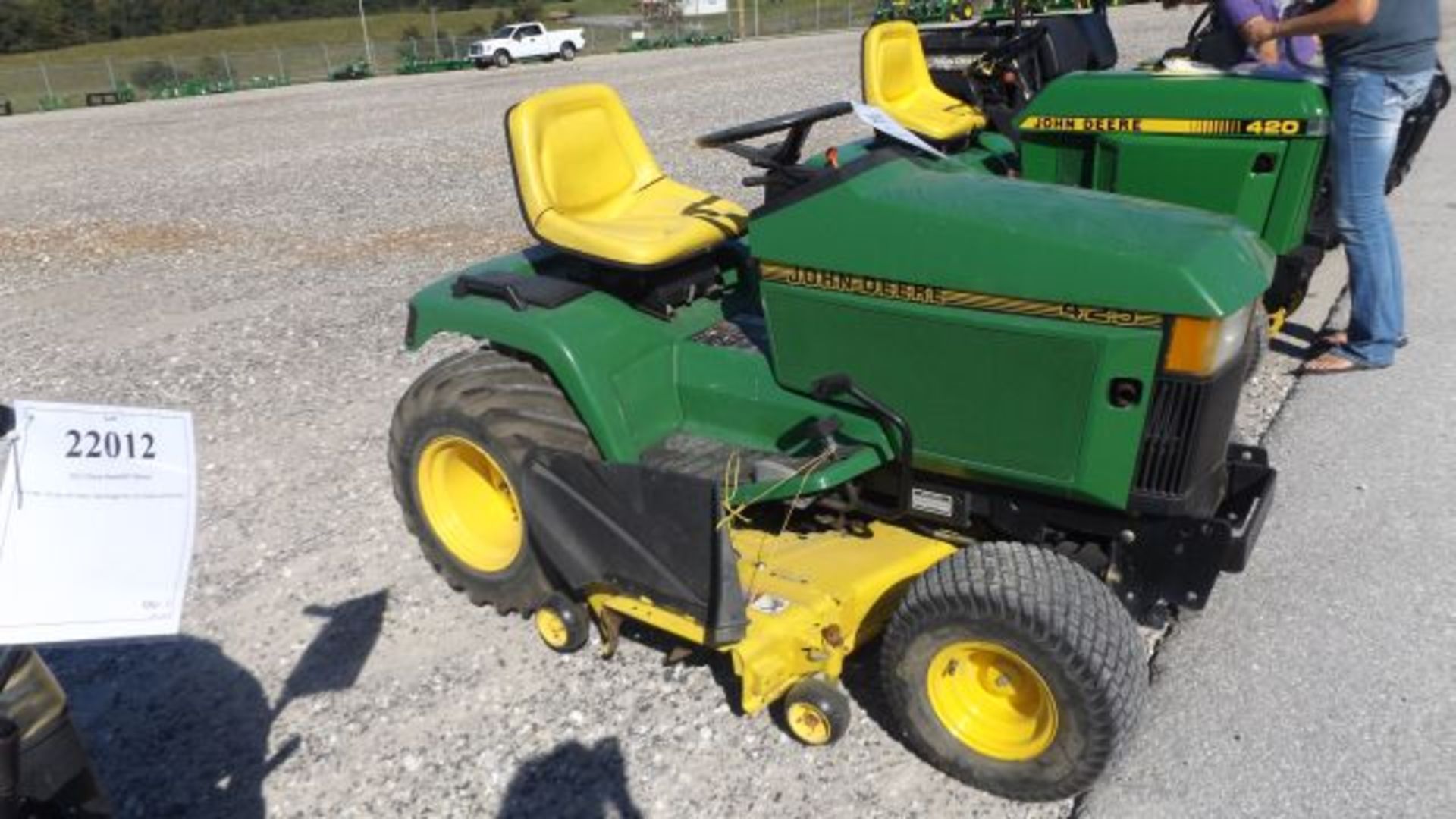 1994 JD 425 Mower #112015, 1474 hrs, 54" Deck, 20hp Kawasaki V-Twin, Water Cooled, Hydro, PS, Diff - Image 2 of 3