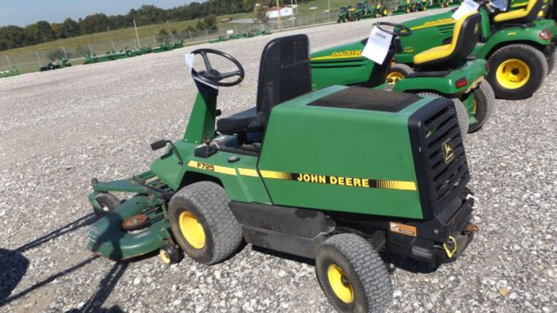 1998 JD F725 Mower #111891, 3560 hrs, 50" Front Mounted Deck, 20hp Kawasaki, Water Cooled, V-Twin, - Image 3 of 3