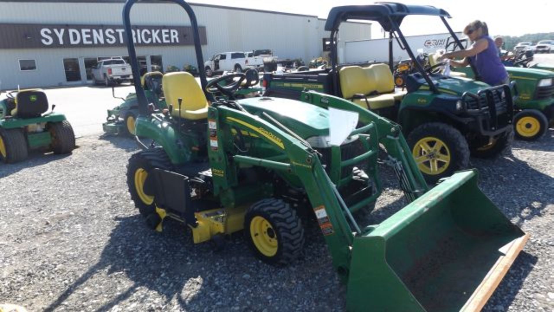 2009 JD 2305 Compact Tractor #111777, 415 hrs, MFWD, 24hp Yanmar, 2 sp Hydro, R4 Tires, Mid and Rear