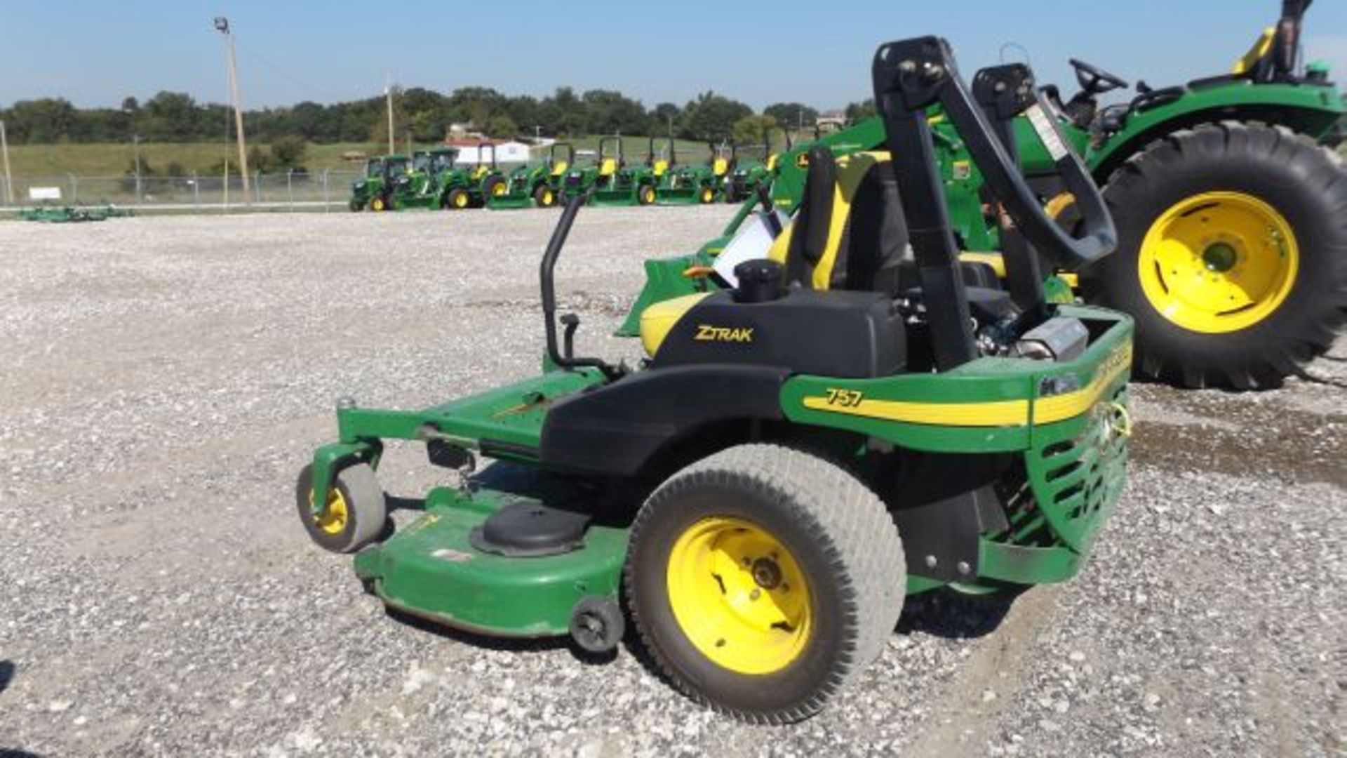 2007 JD 757 Mid Z Pro Mower #112268, 981 hrs, 60" Deck, 25hp Honda V-Twin installed at 856 hrs, - Image 3 of 3