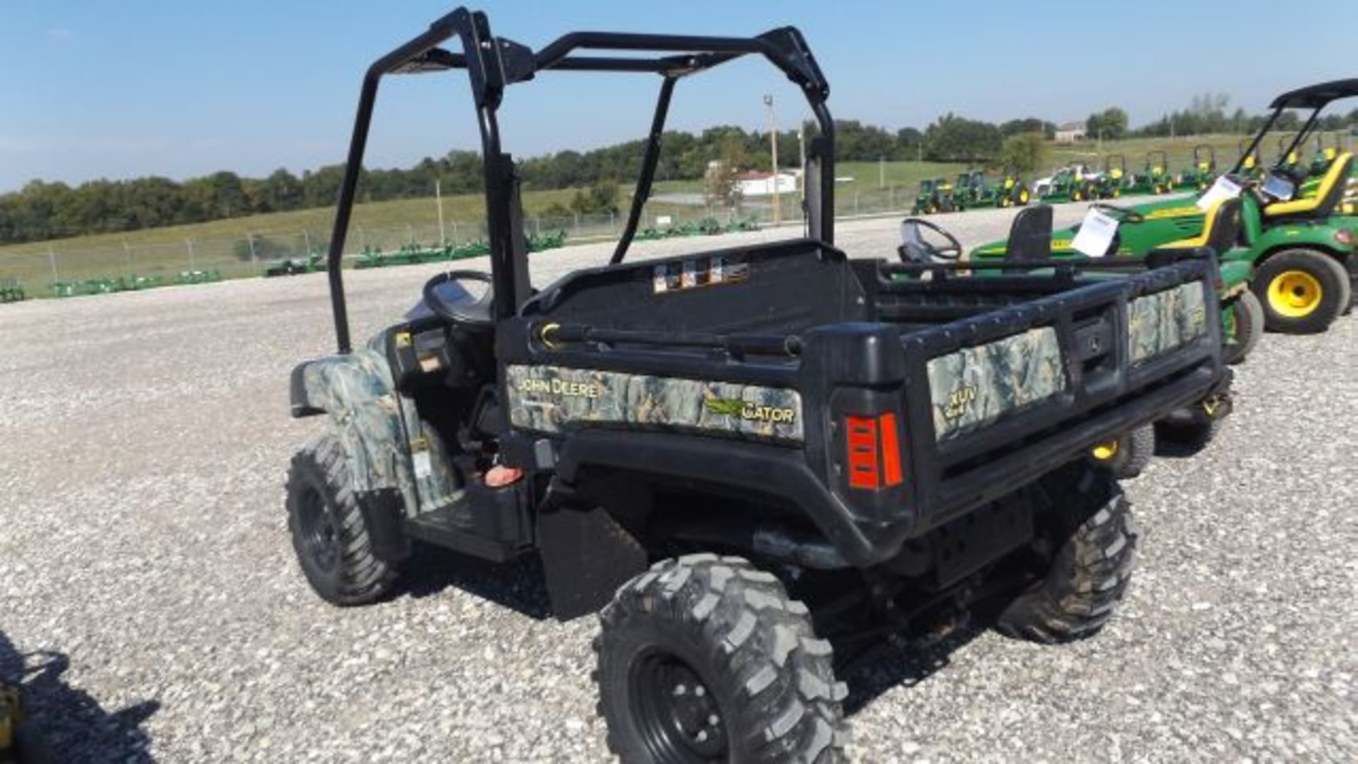 2011 JD 855D Gator #111408, 475 hrs, 4wd, Diesel, 24hp Yanmar, Water Cooled, Traction Tires, Black - Image 4 of 4