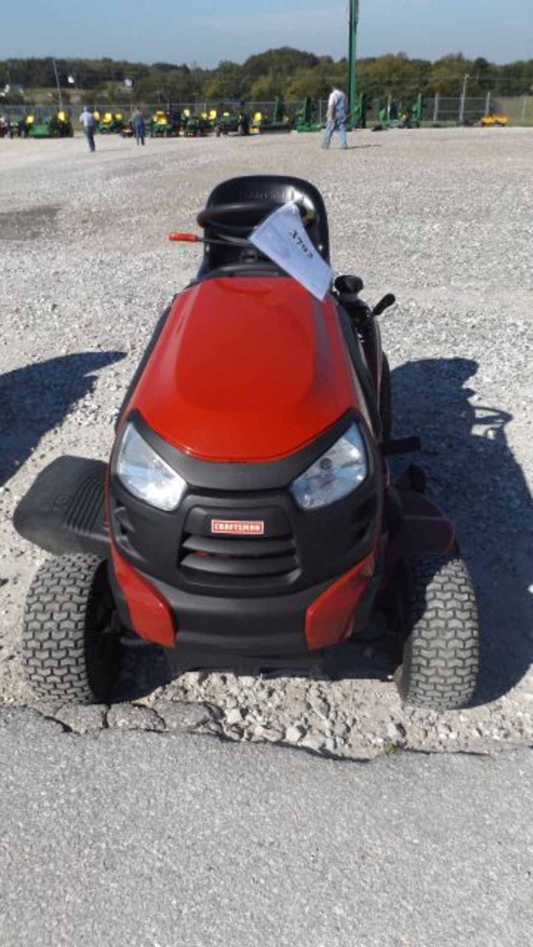 Craftsman YT4000 Mower #112134, 235 hrs, 46" Deck, 24hp Briggs, Air Cooled, Hydro, sn#020712A003792 - Image 2 of 3