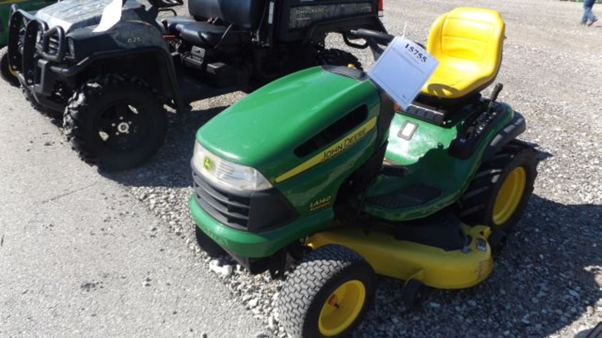 2007 JD LA140 Mower #112059, 158 hrs, 48" Deck, 23hp Briggs, Air Cooled, Hydro, Rear Weights, 46"