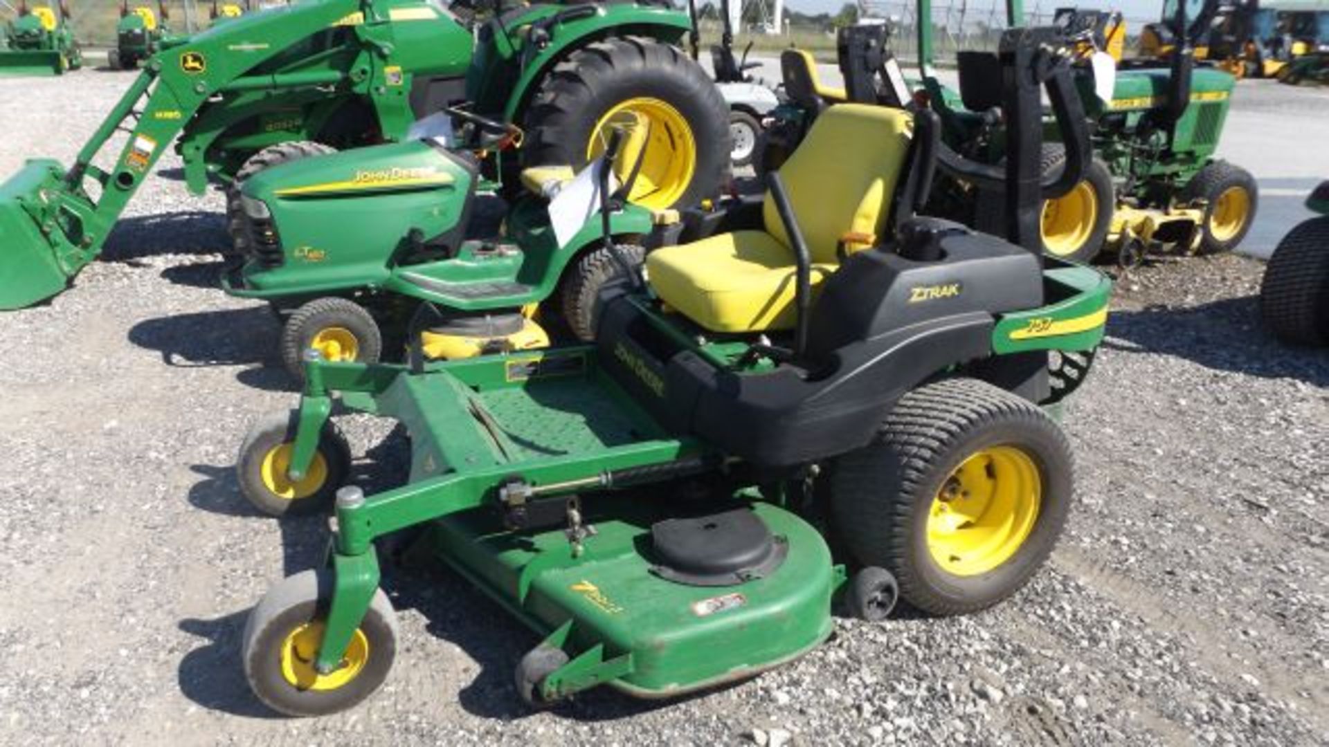 2007 JD 757 Mid Z Pro Mower #112268, 981 hrs, 60" Deck, 25hp Honda V-Twin installed at 856 hrs, - Image 2 of 3