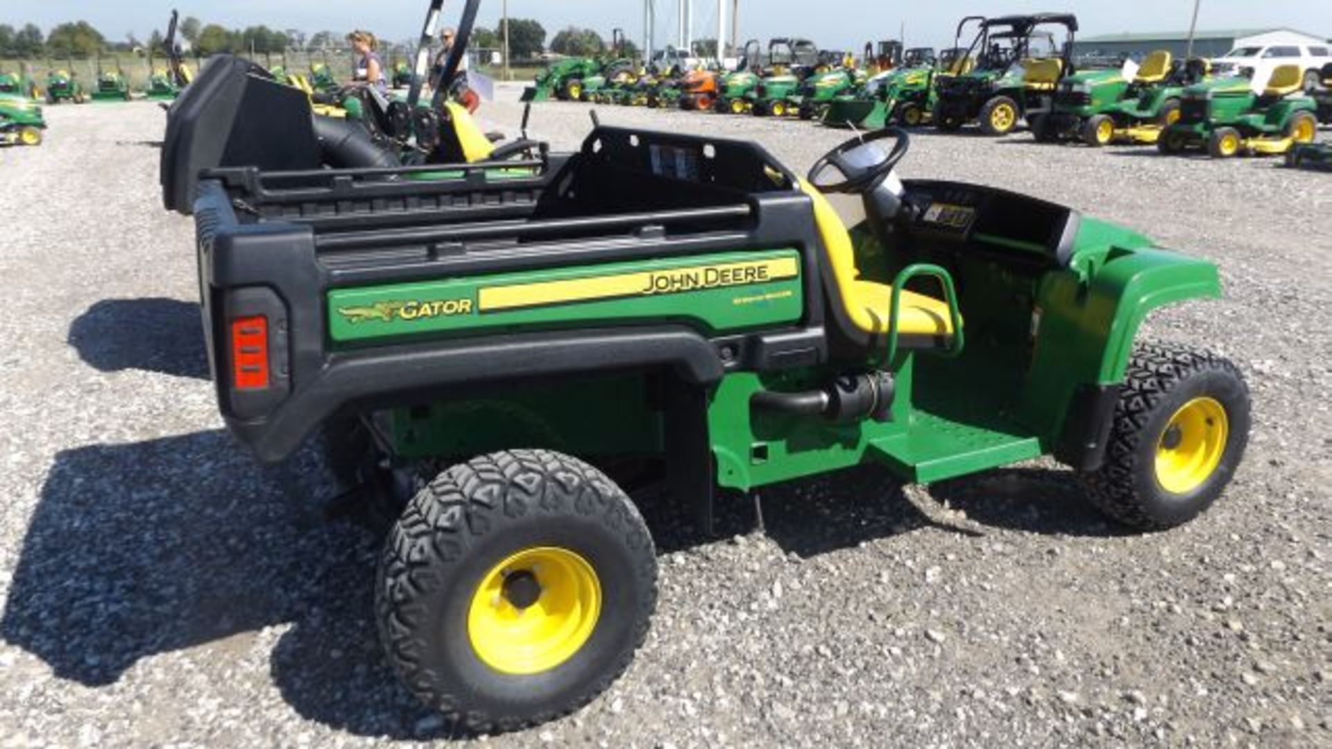 2014 JD TX Gator #51477, 149 hrs, 15.5hp Kawasaki, Air Cooled, All Purpose Tires, Green/Yellow, Full - Image 3 of 3