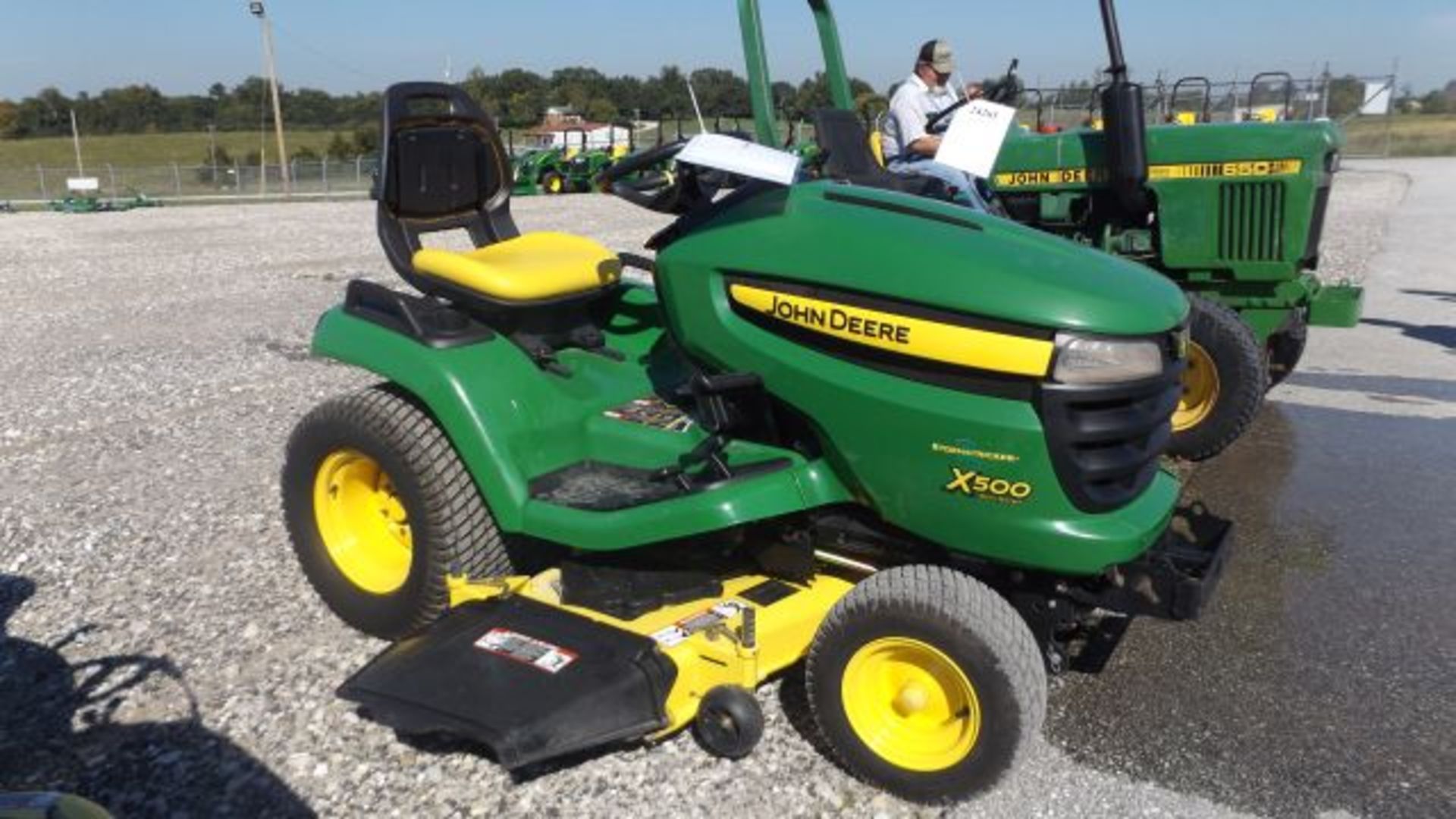 2006 JD X500 Mower #112051, 1045 hrs, 48" Deck, 24hp Kawasaki V-Twin, Air Cooled, Hydro, sn# - Image 2 of 3