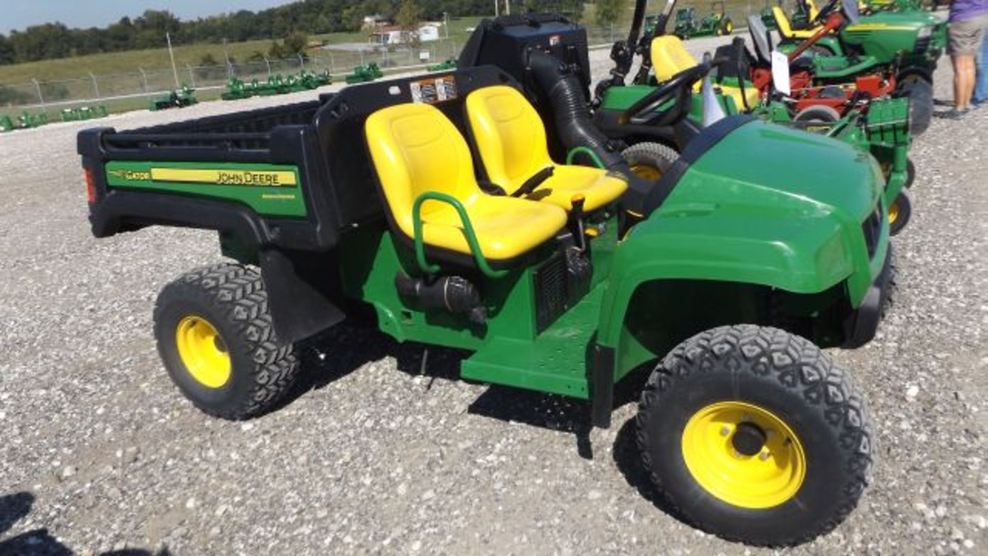 2014 JD TX Gator #51477, 149 hrs, 15.5hp Kawasaki, Air Cooled, All Purpose Tires, Green/Yellow, Full - Image 2 of 3