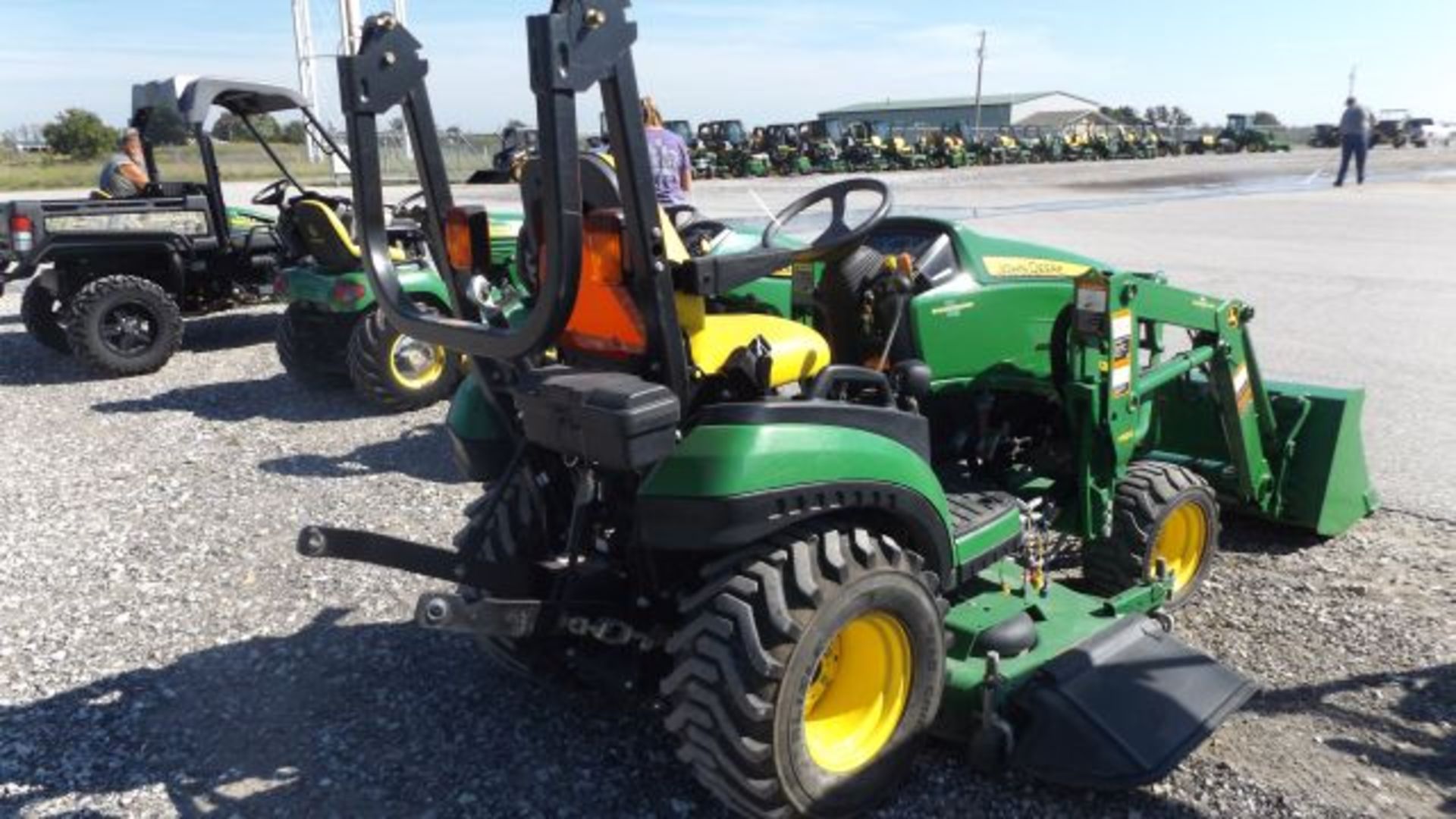 2012 JD 1026R Compact Tractor #111723, 440 hrs, MFWD, 26hp Yanmar, 2 sp Hydro, R4 Tires, CAT 1 Ltd - Image 3 of 4