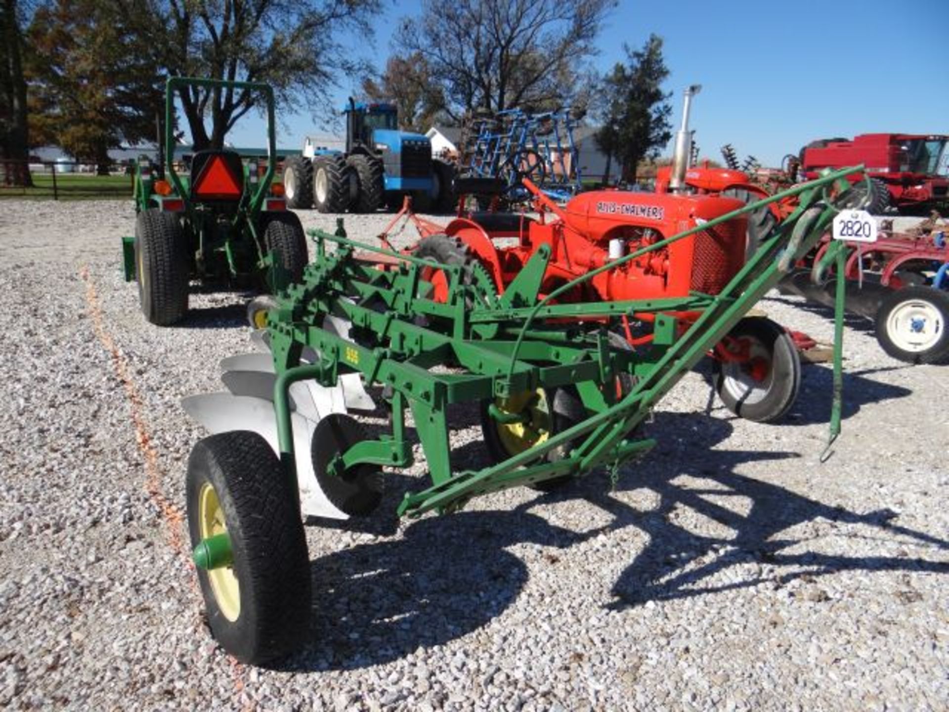 JD 4 Bottom Plow Pull Type