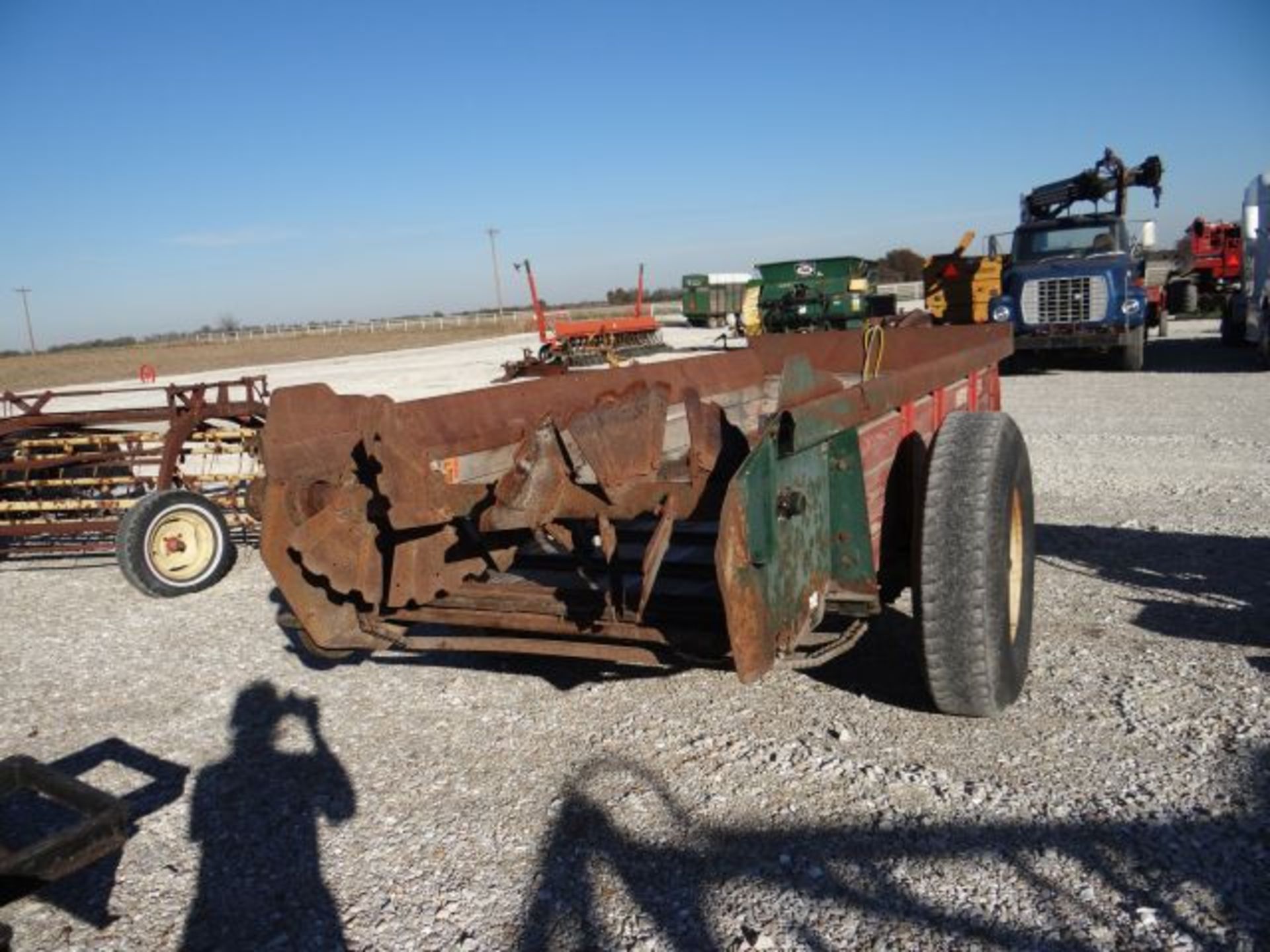 NI Manure Spreader PTO, Beaters, Truck Tires - Image 3 of 3