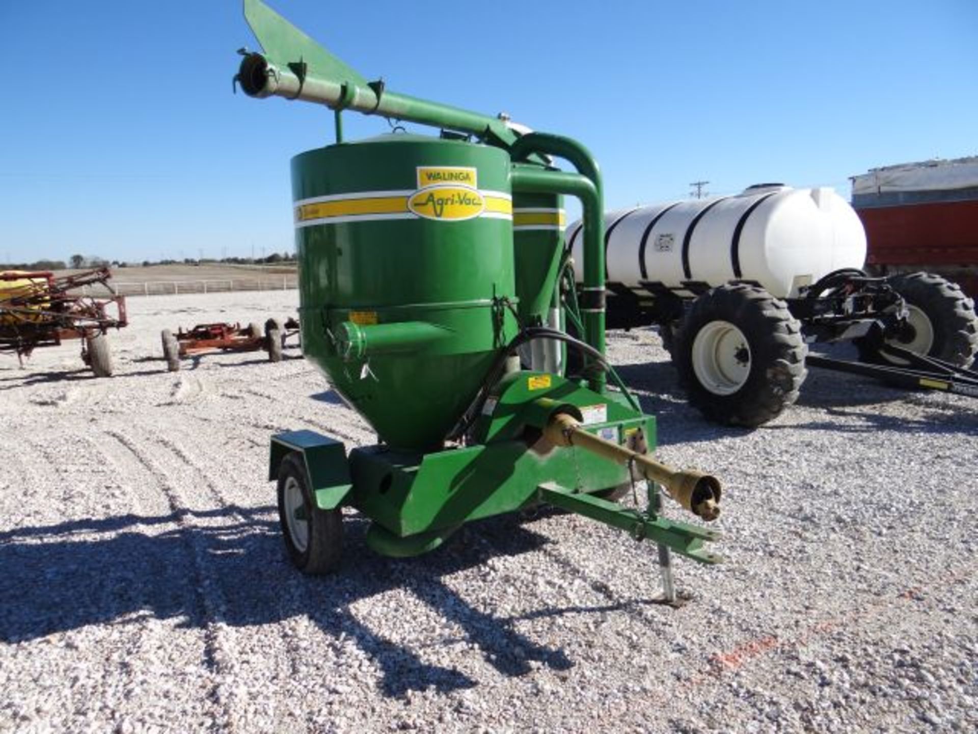 Walinga 510 Deluxe Grain Vac Cracked Housing in the Air Pump