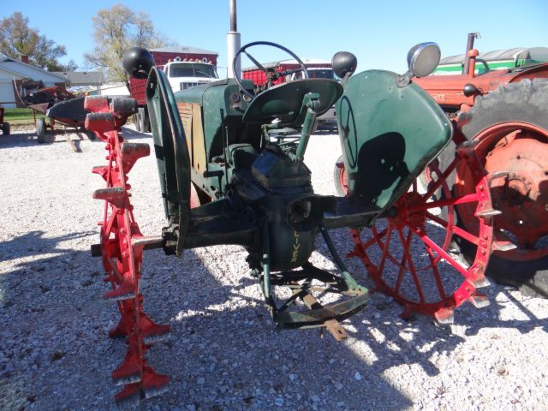 Oliver 70 Tractor on Steel Wheels - Image 3 of 3