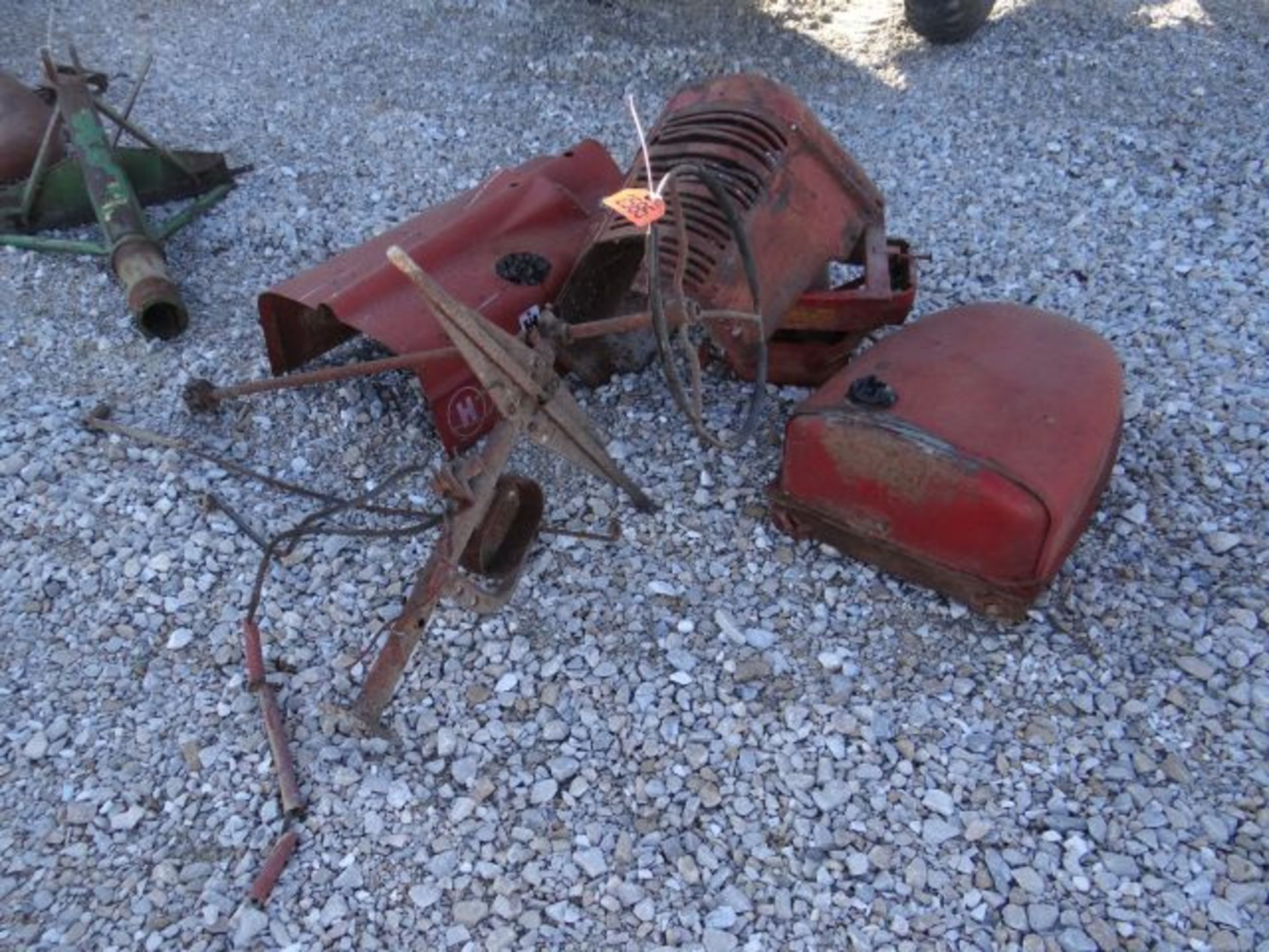 Pallet with Hood, Grill, Gas Tank Steering Column, off of Farmall H