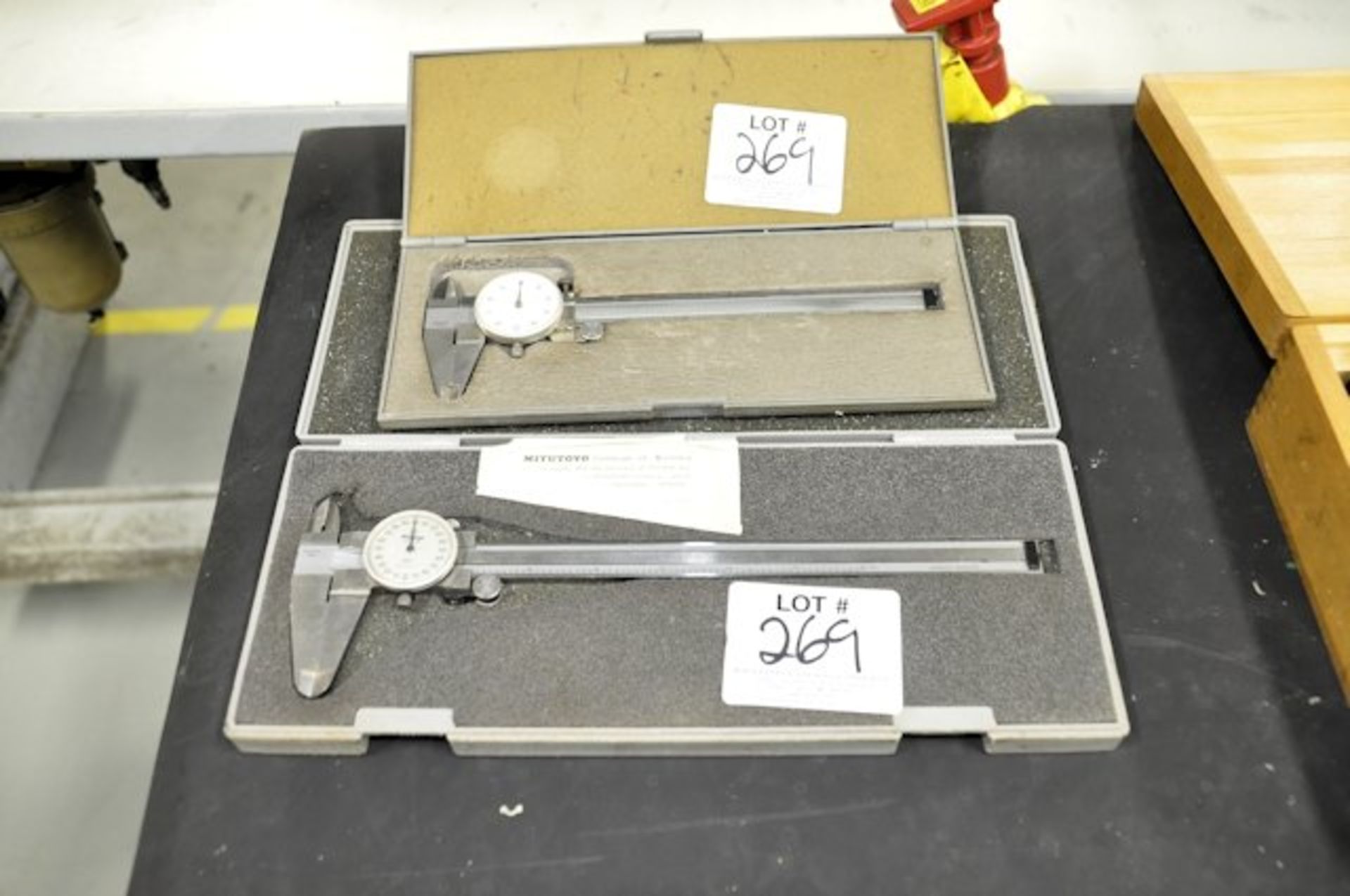 Lot-(1) MITUTOYO 8" and (1) No Name 6" Dial Calipers