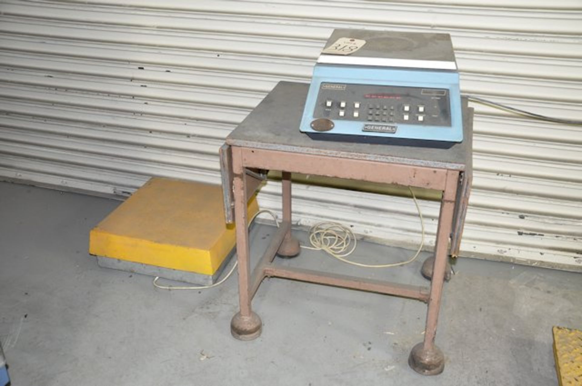 18" x 18" Platform Scale with GENERAL Model MLC/SS-II-A 50-Lbs. Capacity Scale