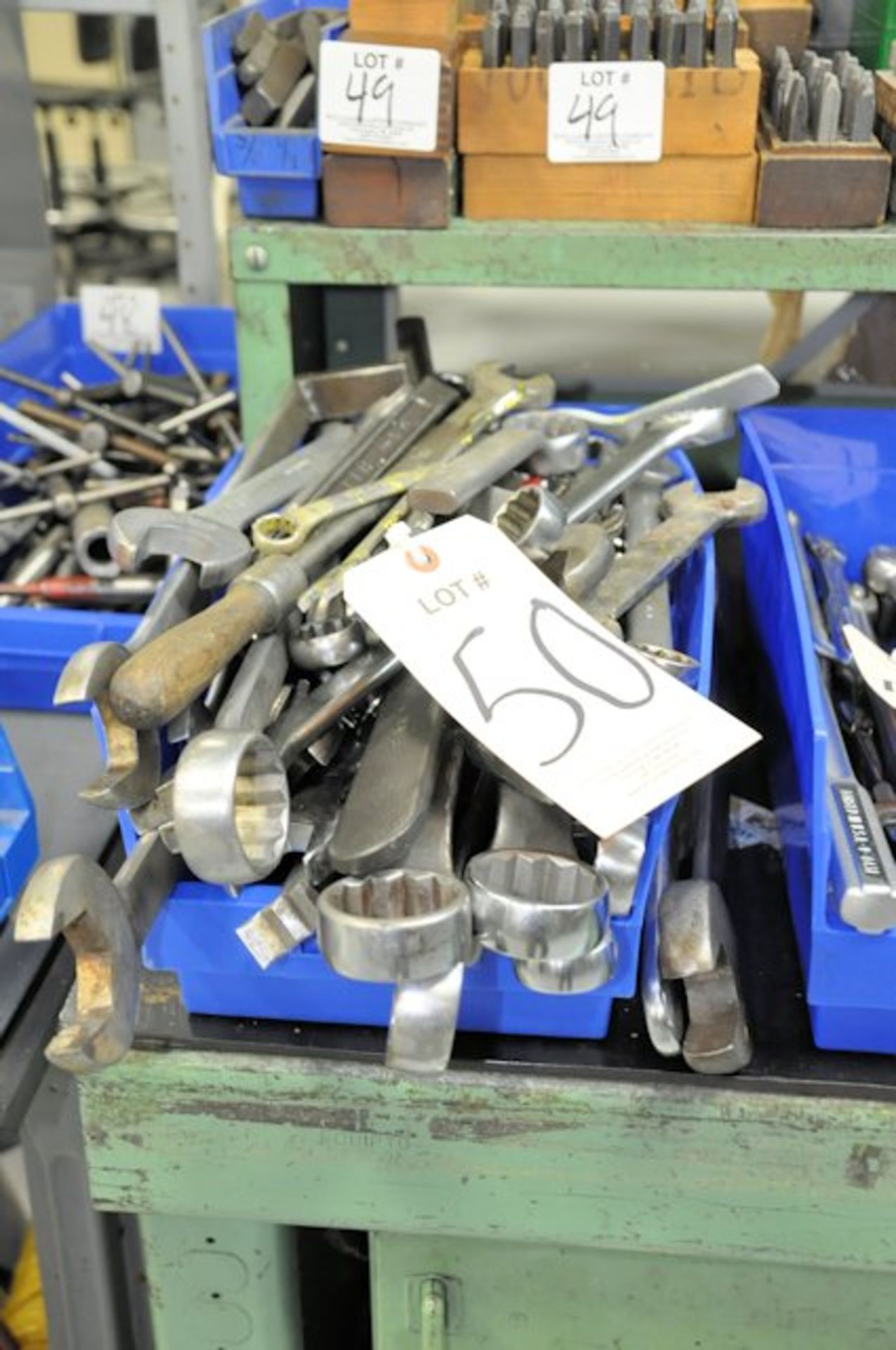 Lot-Wrenches in (1) Bin