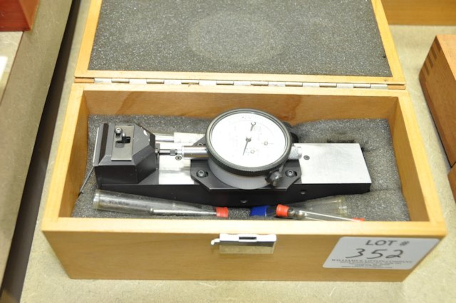 MUELLER Dial Indicator Angle and Shallow Gage with Case