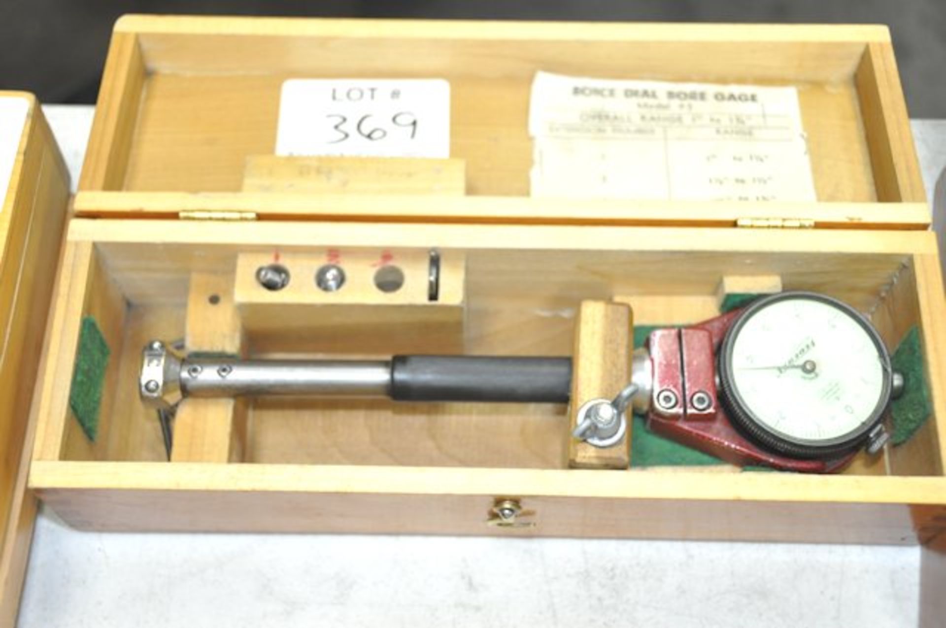 BOICE Carbide Tipped Bore Gage with Federal Dial Indicator and Case