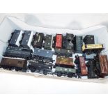 Model railways - twenty OO gauge pieces of goods rolling stock, excellent,