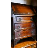 2' oak bureau with 3 drawers under