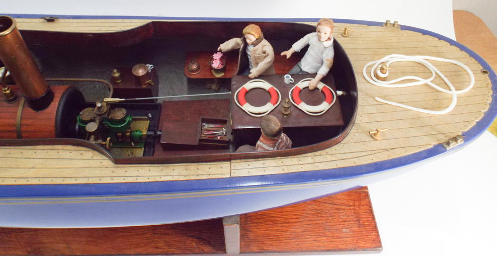 Model steam powered boat,named 'Solent', - Image 3 of 4