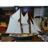 Large model sailing yacht