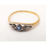 18ct yellow gold and platinum mounted sapphire and diamond art deco style ring - size O
