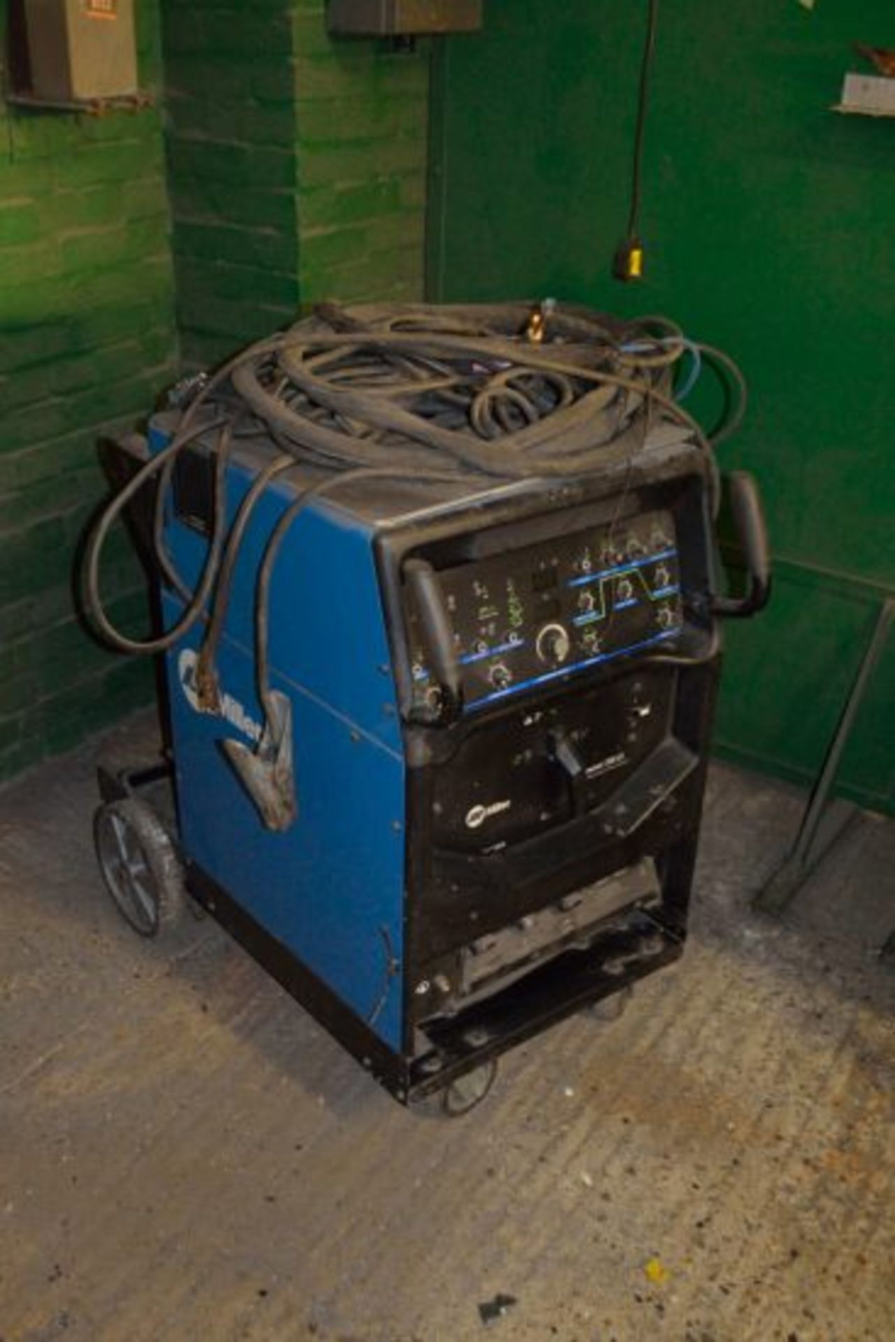 Miller Syncrowave 350 LX CC AC/DC Squarewave welding power source - Image 3 of 3