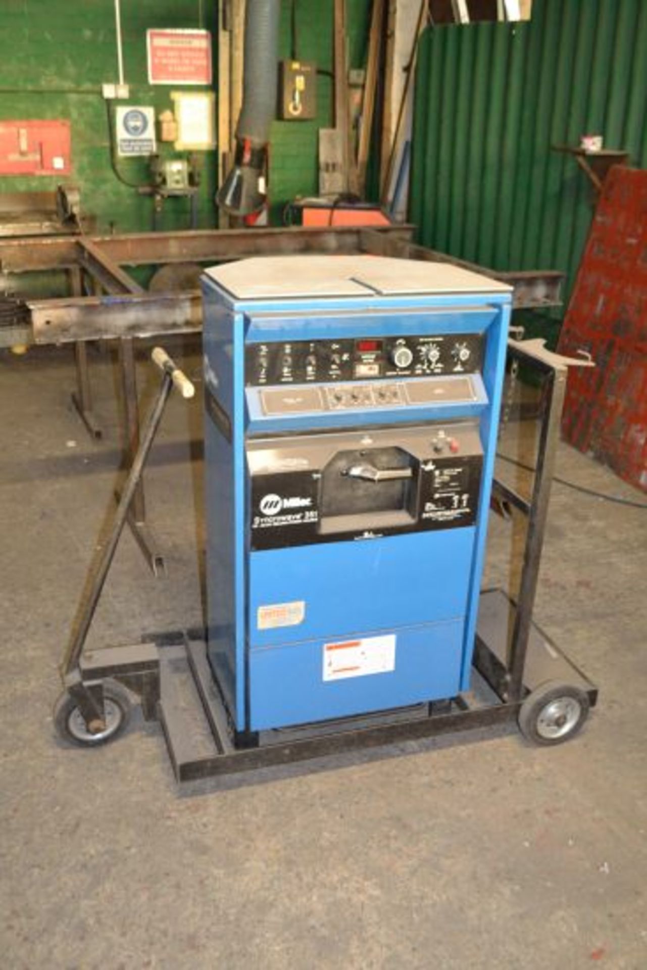 Miller Squarewave 351 CC AC/DC welding power source