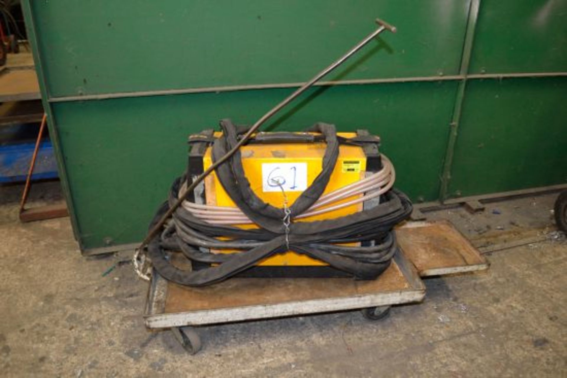 Weco Discovery 180 AC/DC welding power source with trolley - Image 4 of 4
