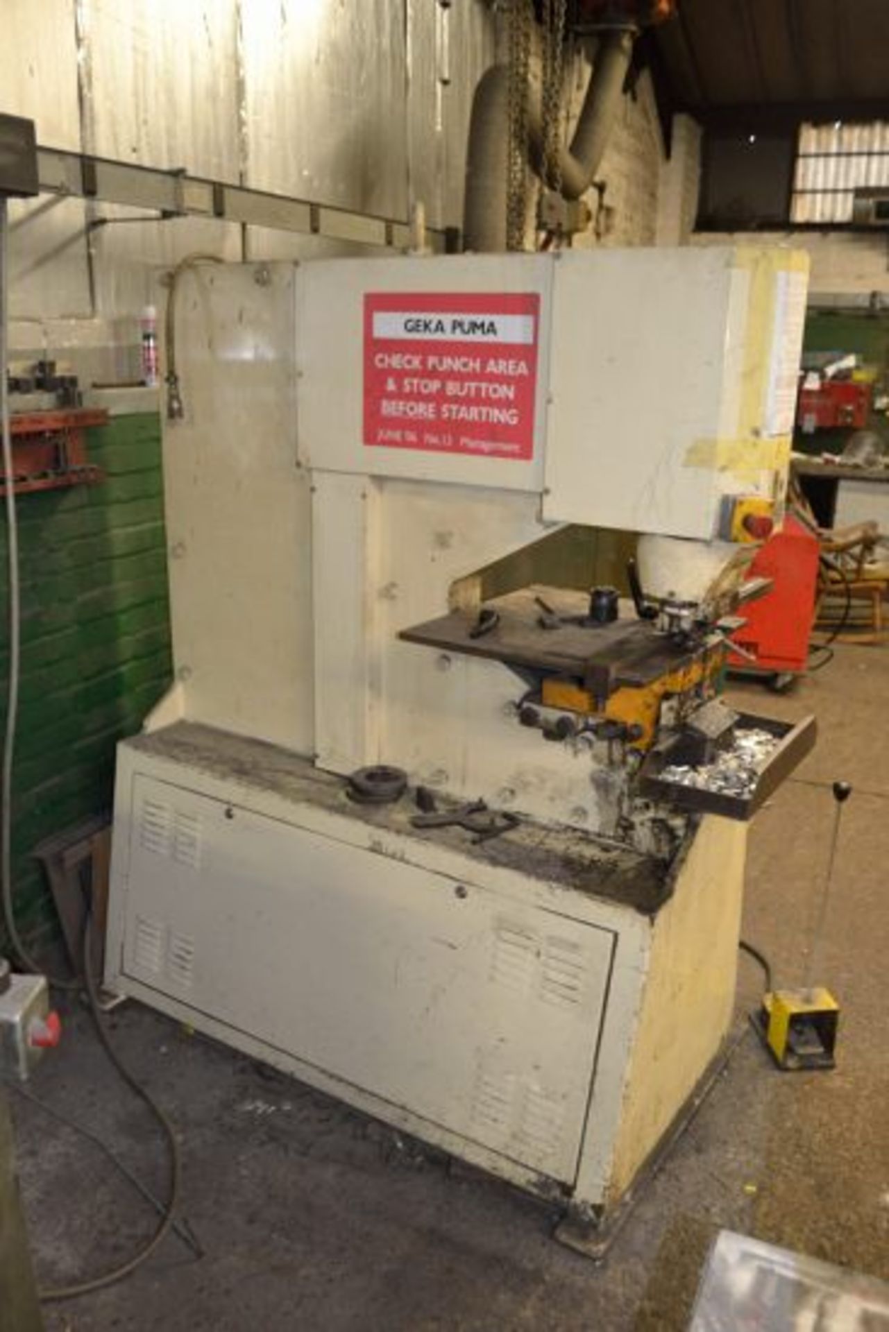 Geka Puma 80E/500 hydraulic punching machine - Image 2 of 5