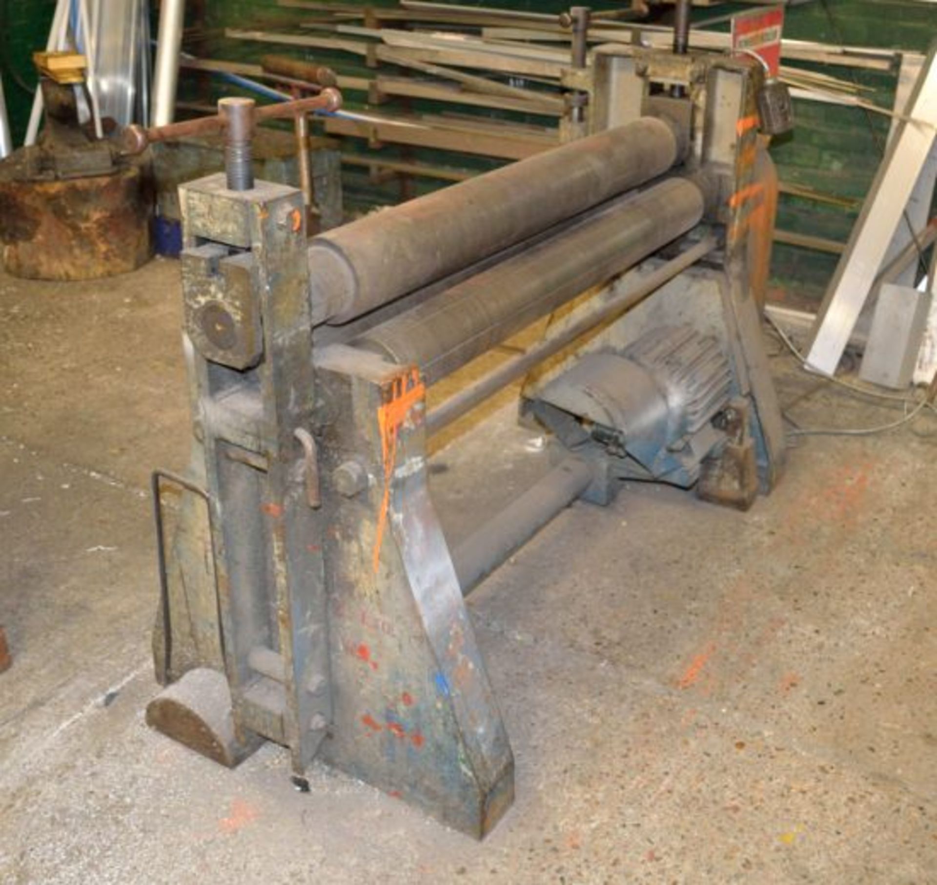 FJ Edwards powered bending rolls approx 1250mm wide