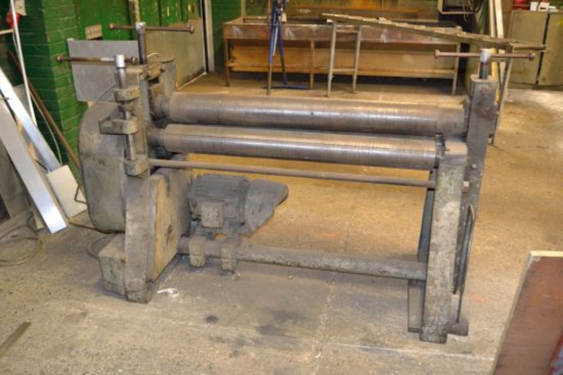 FJ Edwards powered bending rolls approx 1250mm wide - Image 3 of 6