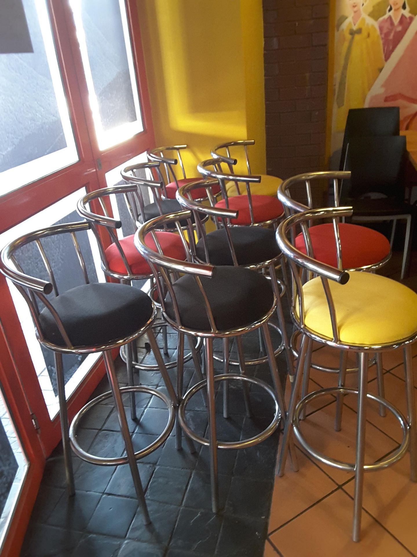 11 Bar stools - Image 2 of 2