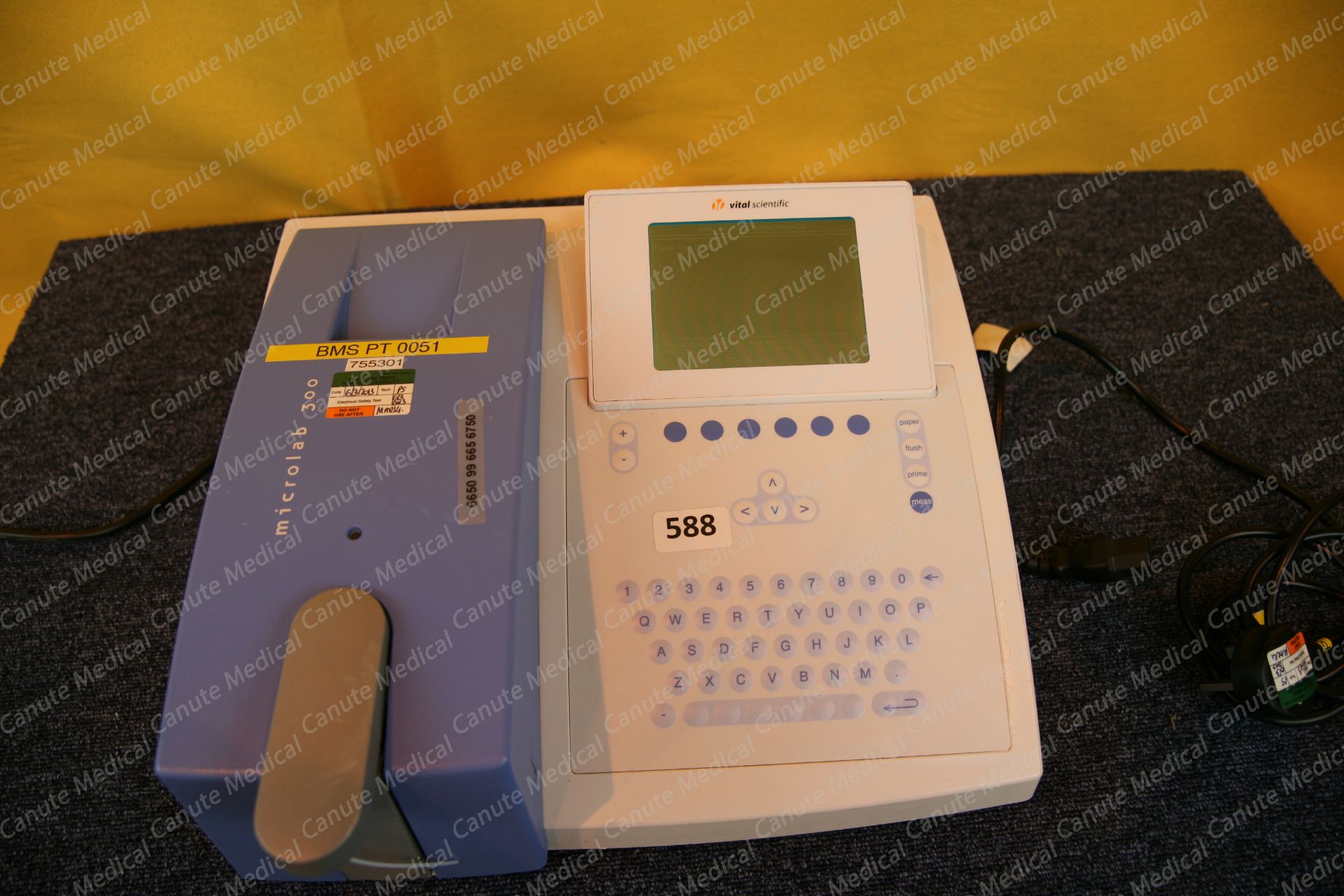 Vital Scientific Microlab 300 Chemistry Analyser (9692)