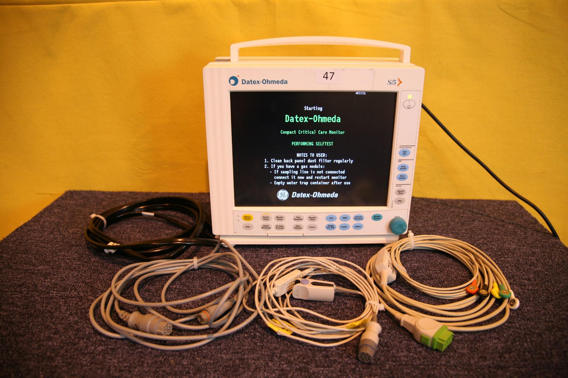 Datex Ohmeda S/5 Patient Monitor With Module (M-PRESTN) *Powers Up*