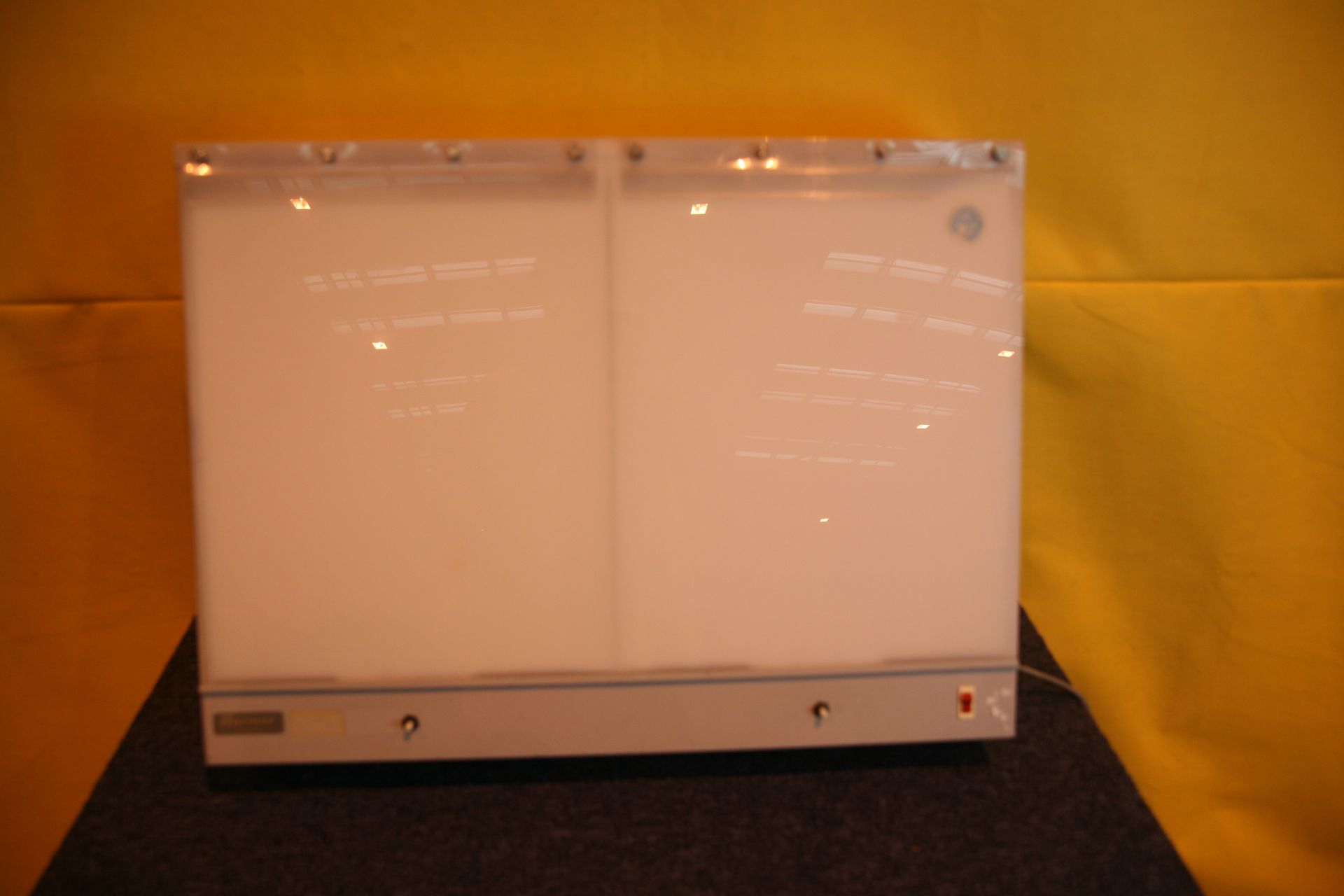 Harmer X-Ray Viewer (Double Screen)