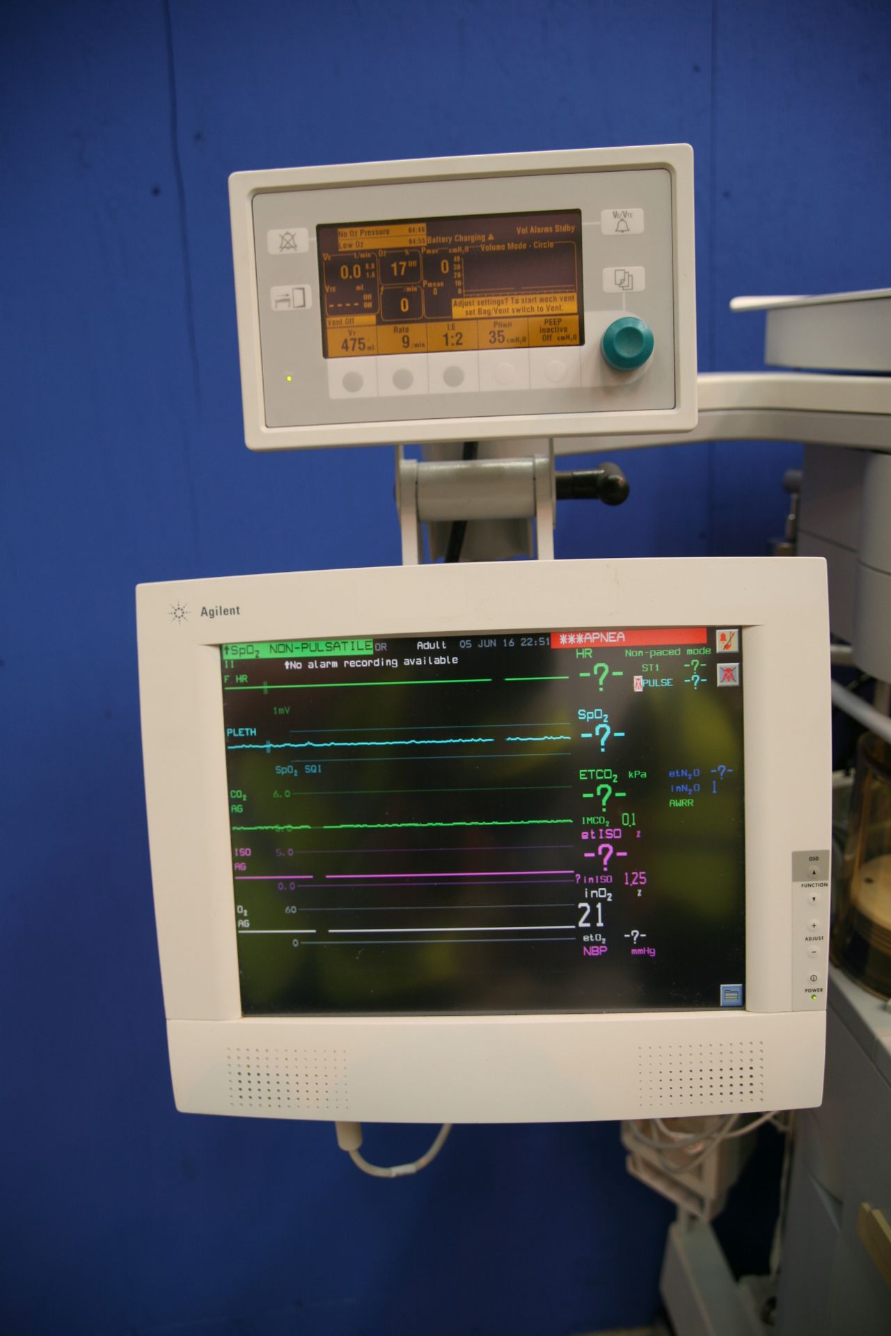 Datex Ohmeda Aestiva 5 Anaethesia Trolley with Agilent Monitor, Smart Vent, Absorber, - Image 2 of 6